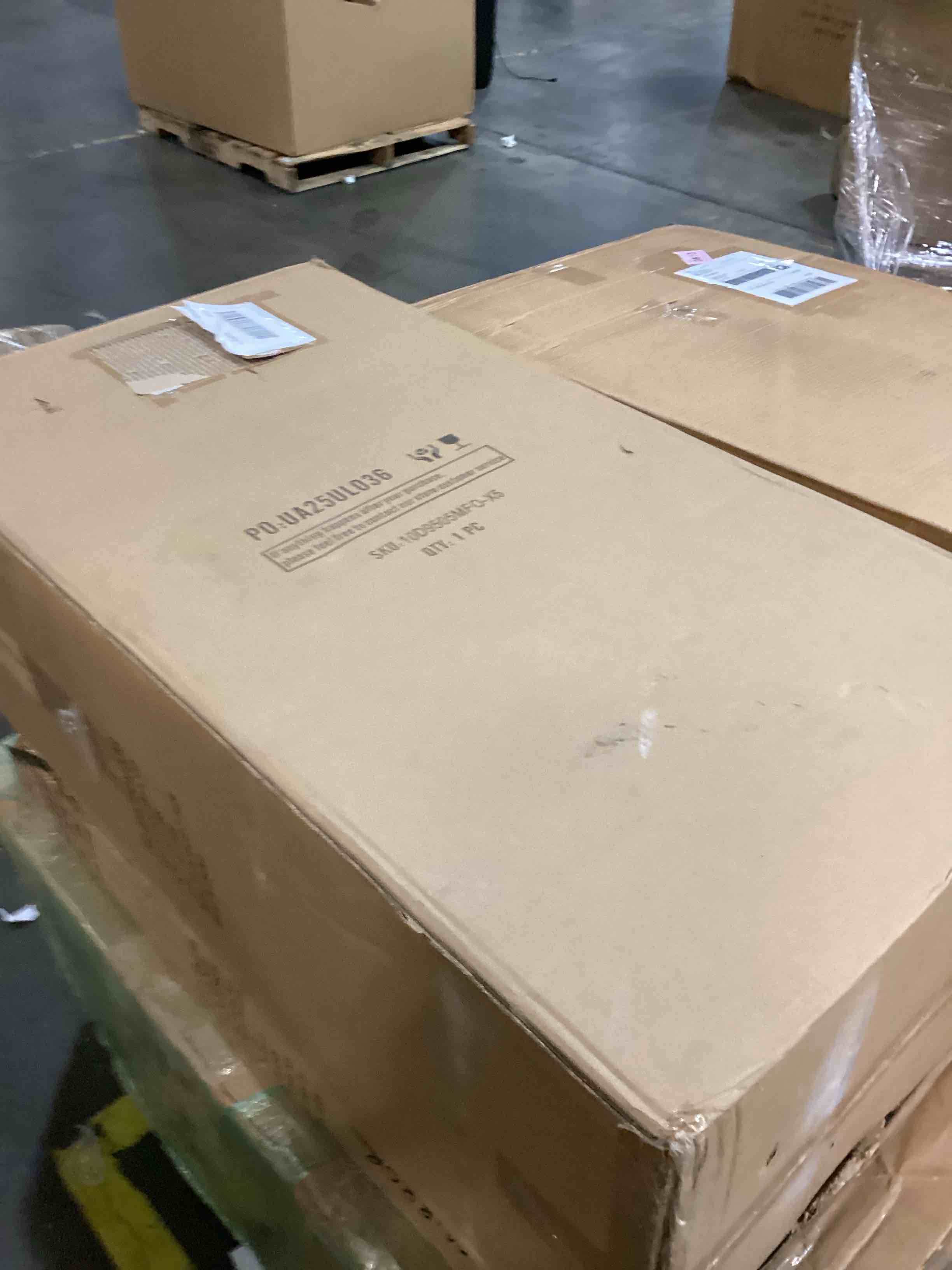 https://s3.amazonaws.com/lotting-images-prod/bidfta/BRN2540309_1755196140197.jpeg