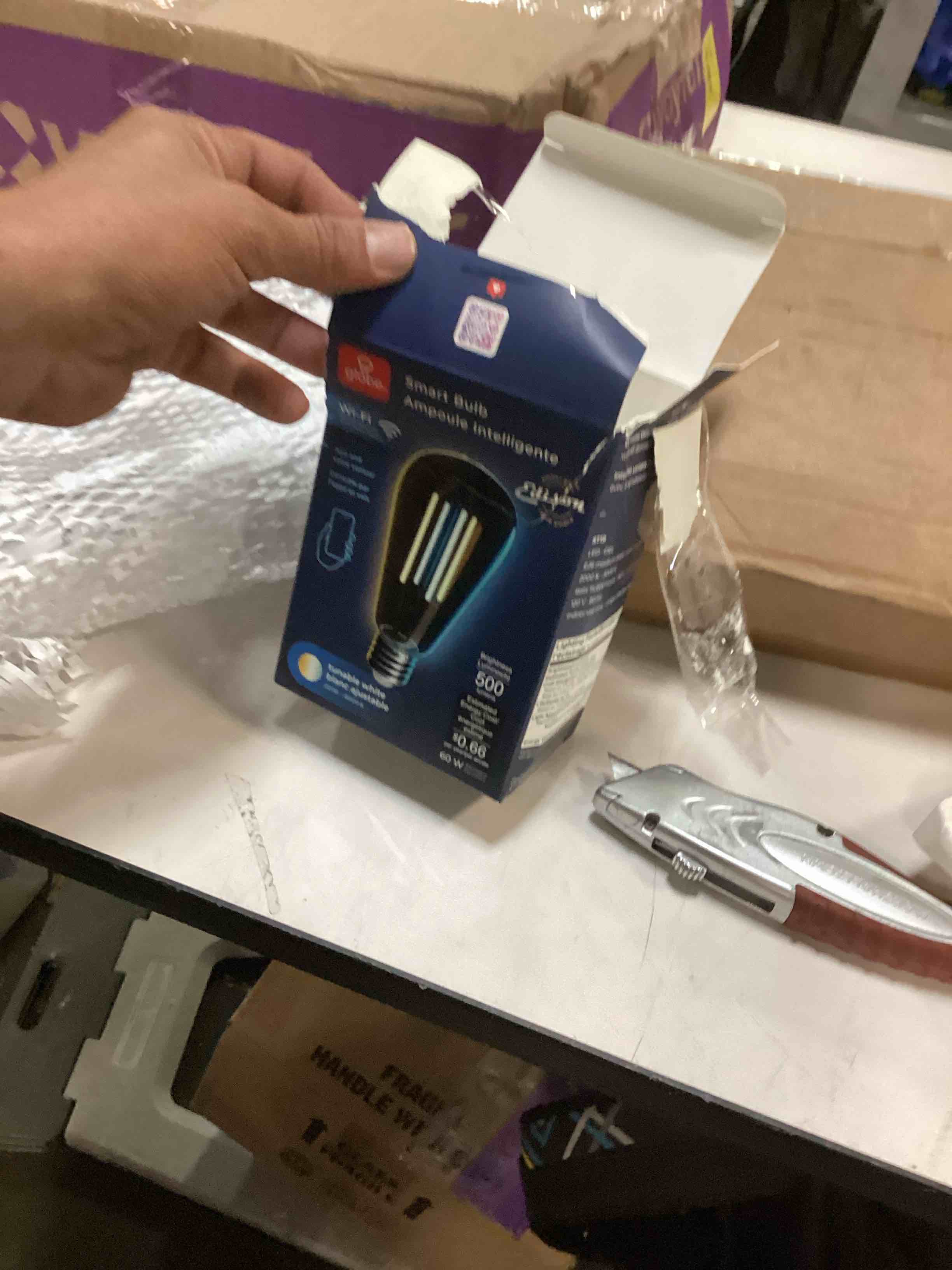 https://s3.amazonaws.com/lotting-images-prod/bidfta/BRN2540321_1755260444372.jpeg