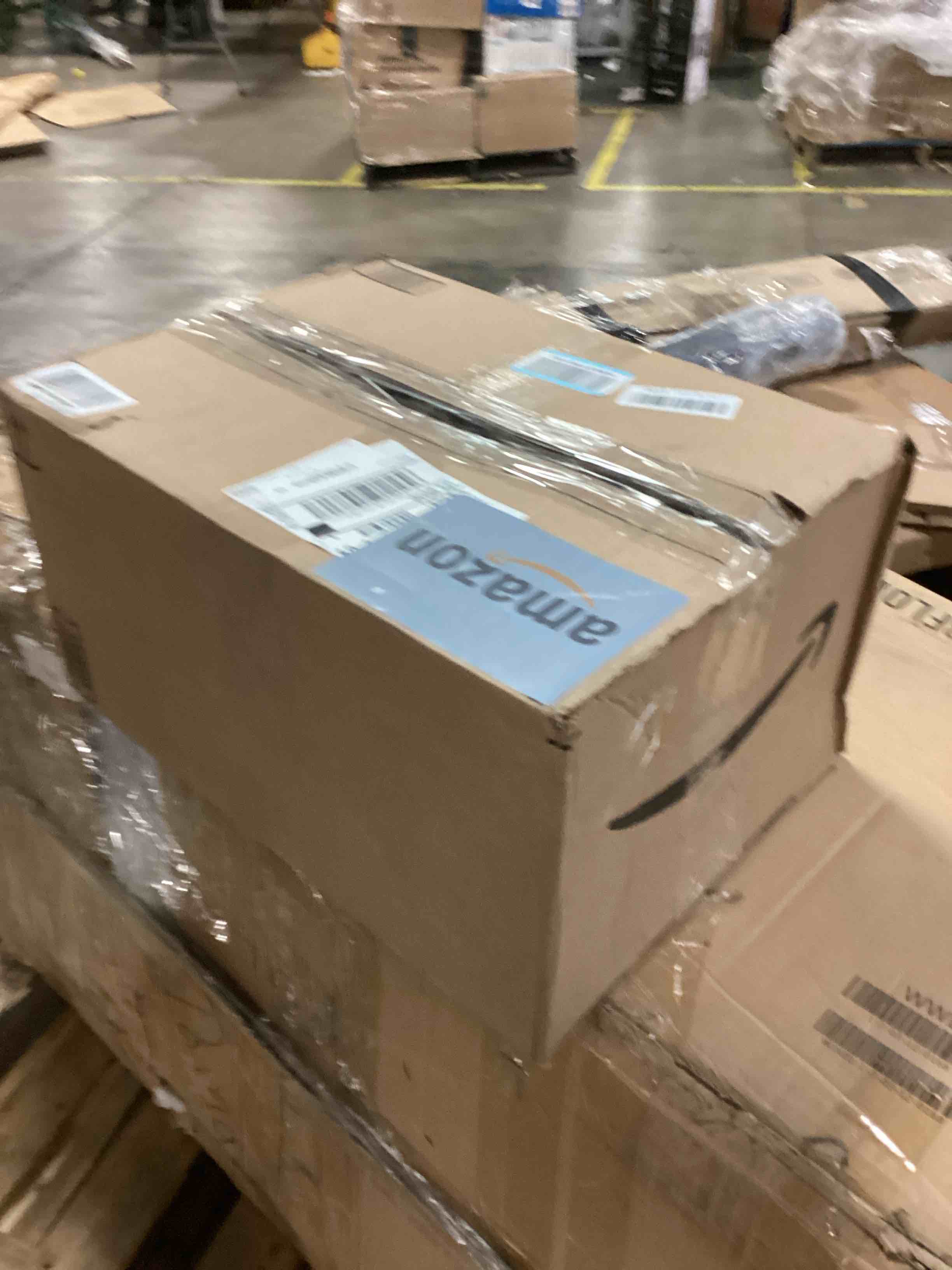 https://s3.amazonaws.com/lotting-images-prod/bidfta/BRN2540357_1755271224572.jpeg