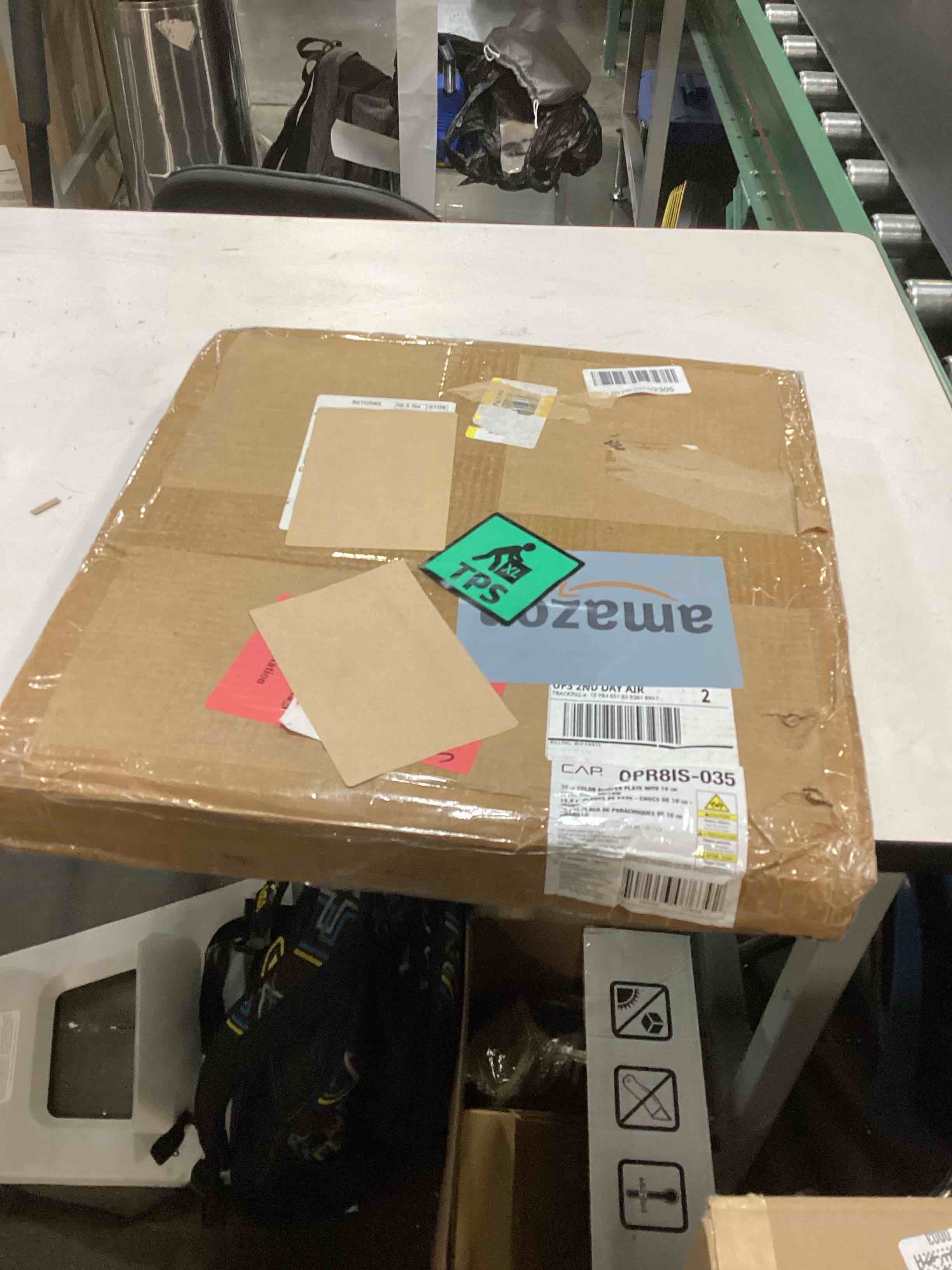 https://s3.amazonaws.com/lotting-images-prod/bidfta/BRN2540369_1755280308680.jpeg