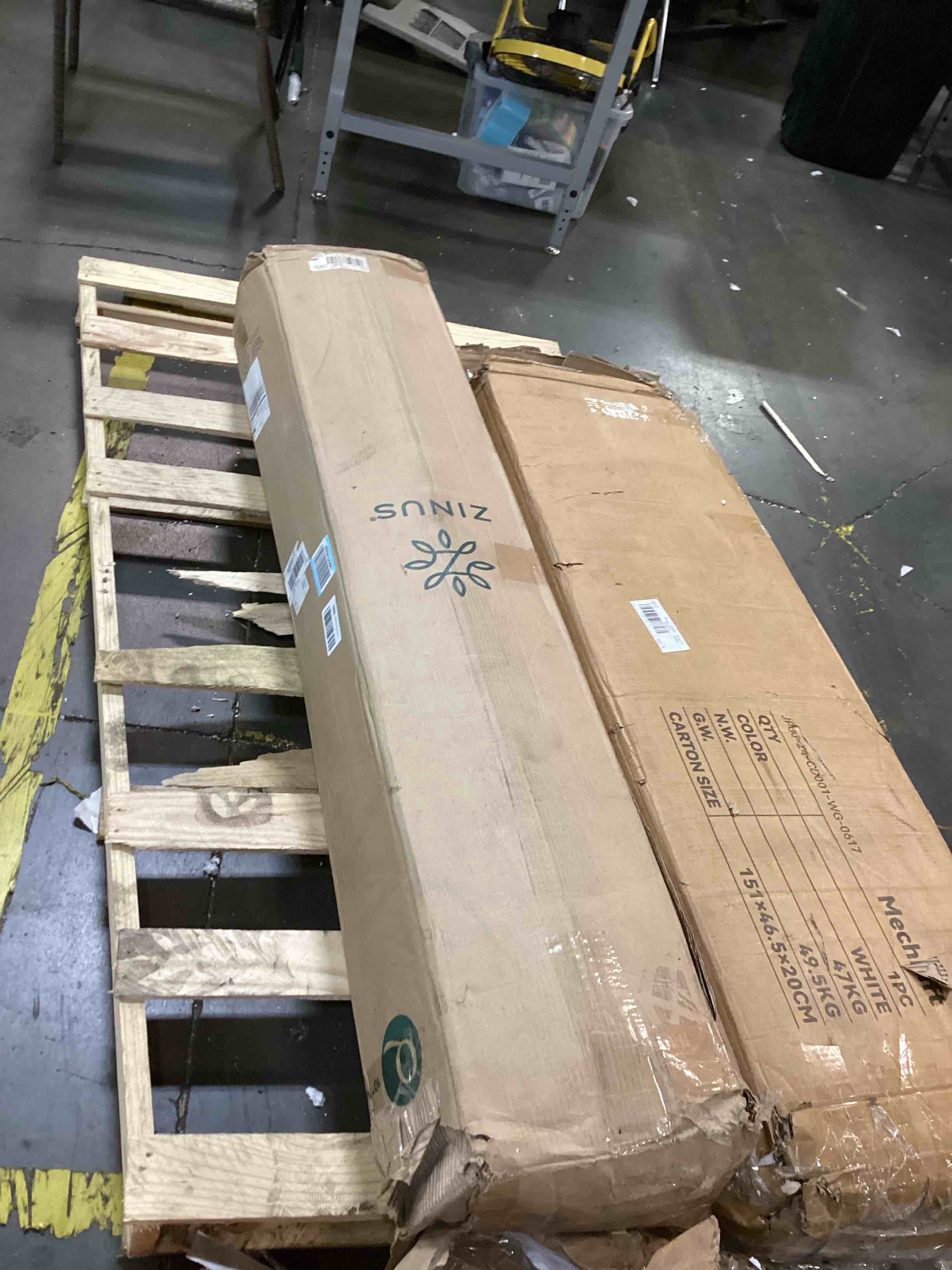 https://s3.amazonaws.com/lotting-images-prod/bidfta/BRN2540386_1756121174717.jpeg