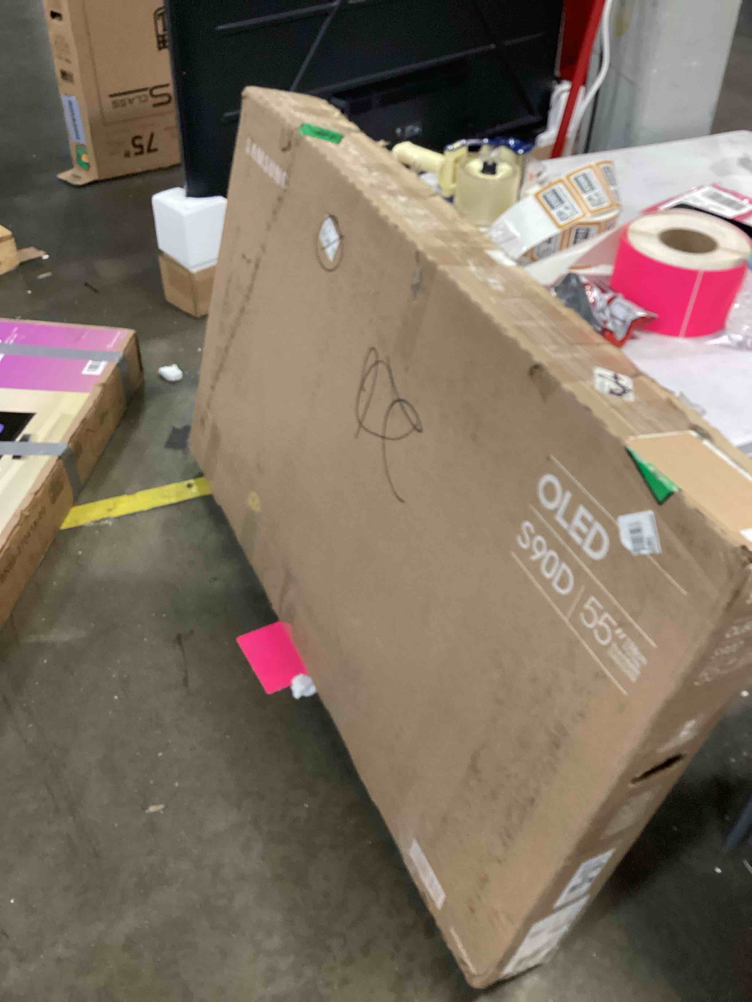 https://s3.amazonaws.com/lotting-images-prod/bidfta/BRN2540504_1756228121629.jpeg