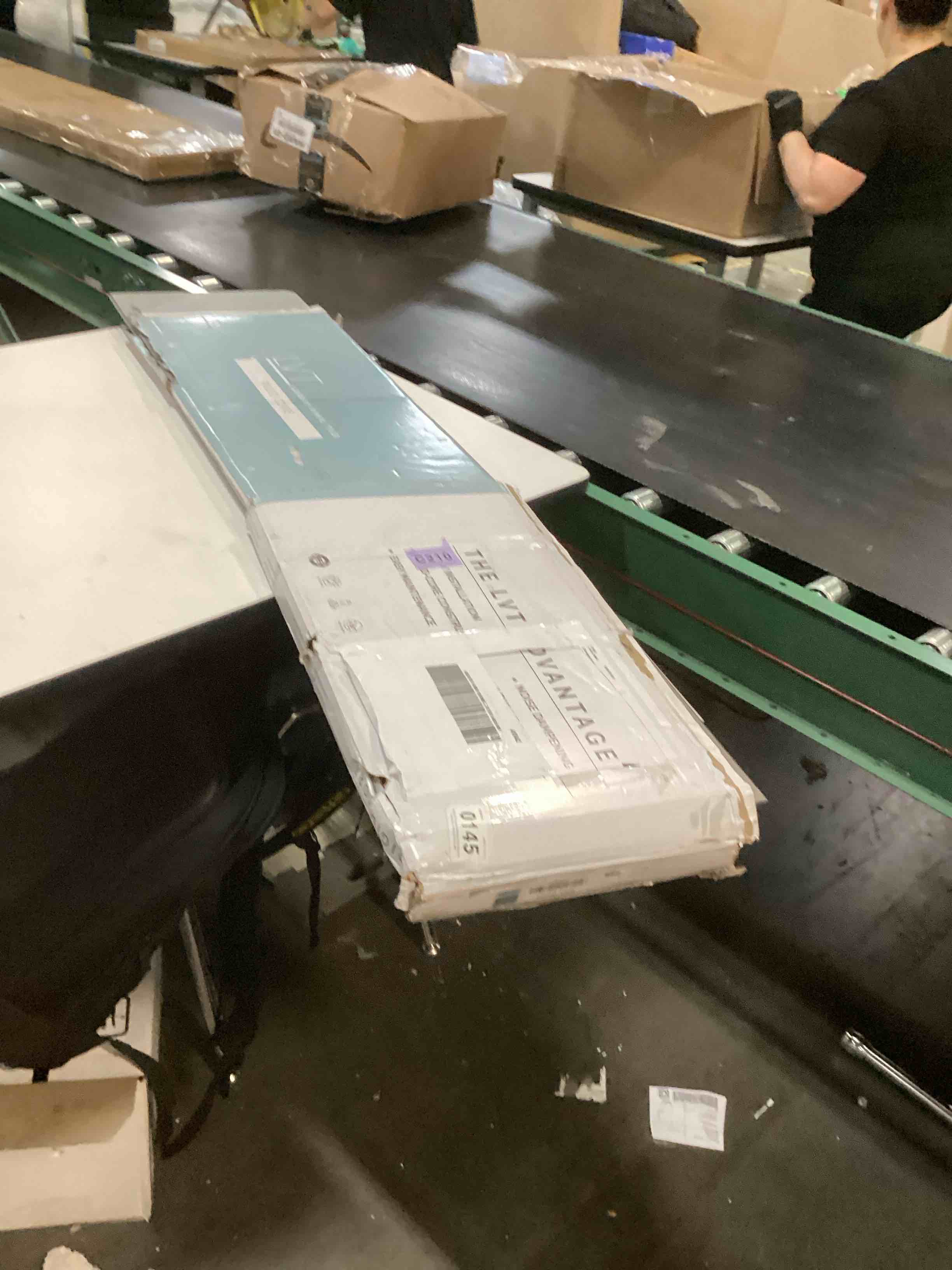 https://s3.amazonaws.com/lotting-images-prod/bidfta/BRN2540546_1756302391574.jpeg