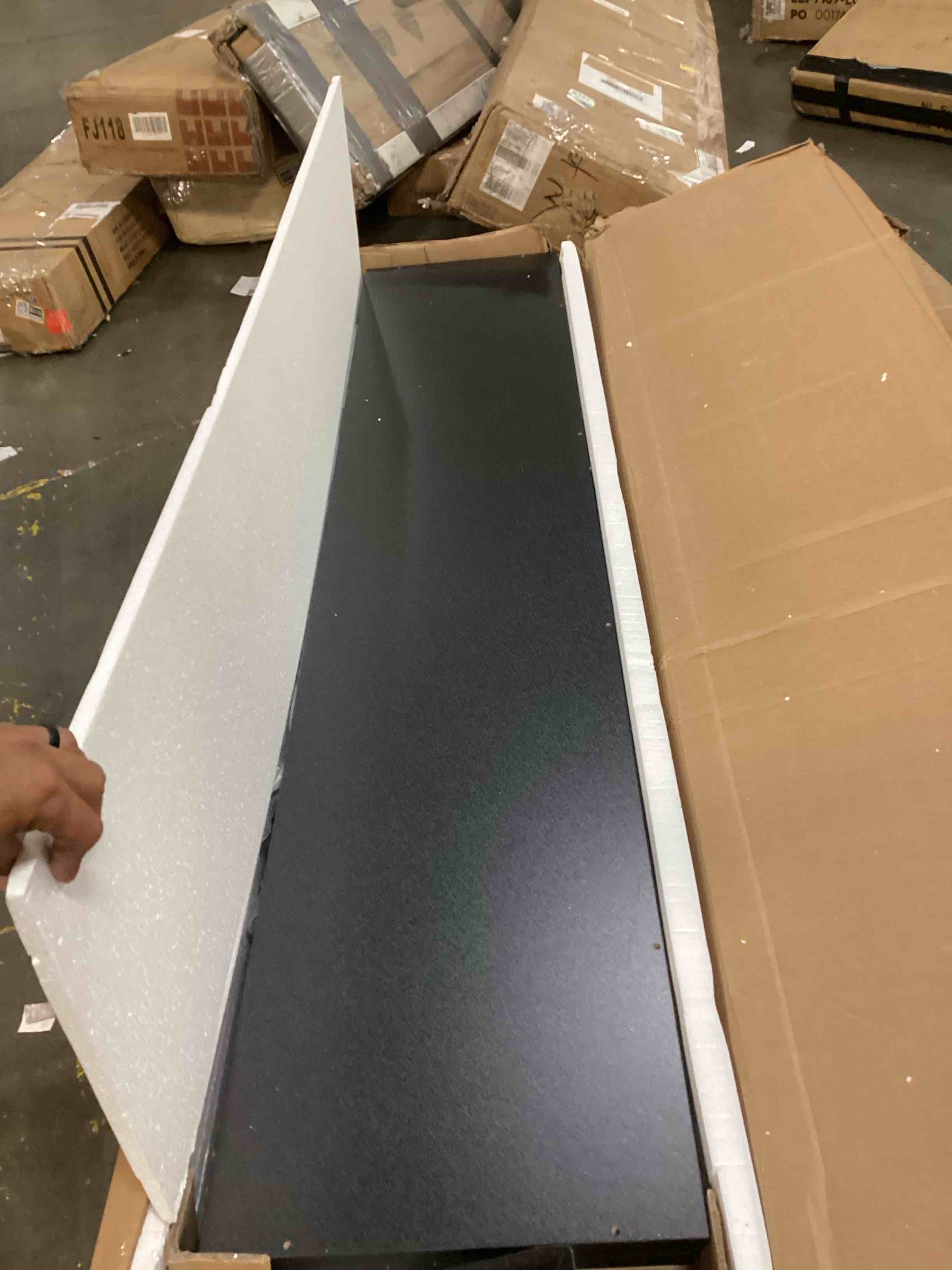 https://s3.amazonaws.com/lotting-images-prod/bidfta/BRN2540563_1756307440143.jpeg