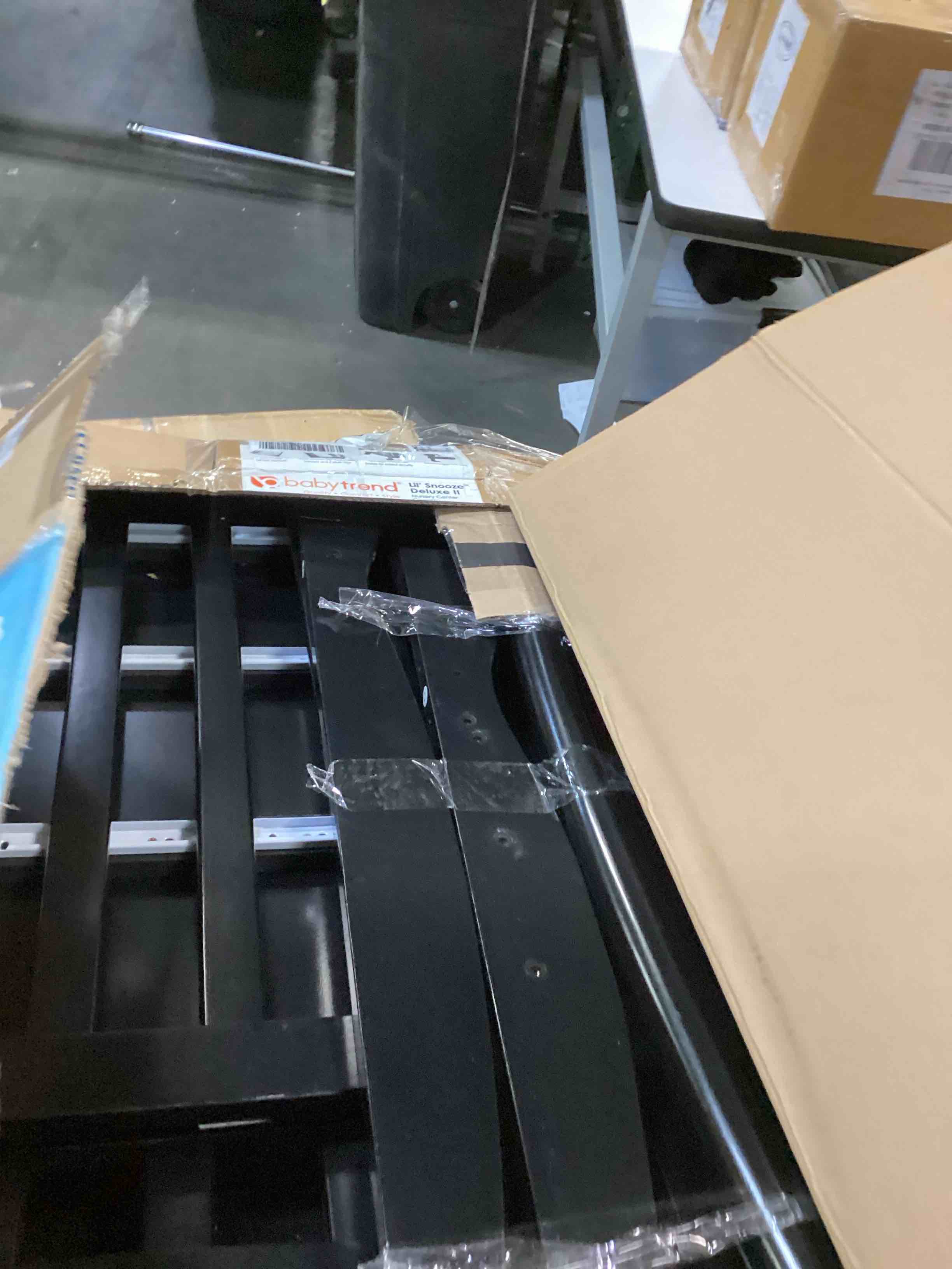 https://s3.amazonaws.com/lotting-images-prod/bidfta/BRN2540575_1756314731985.jpeg