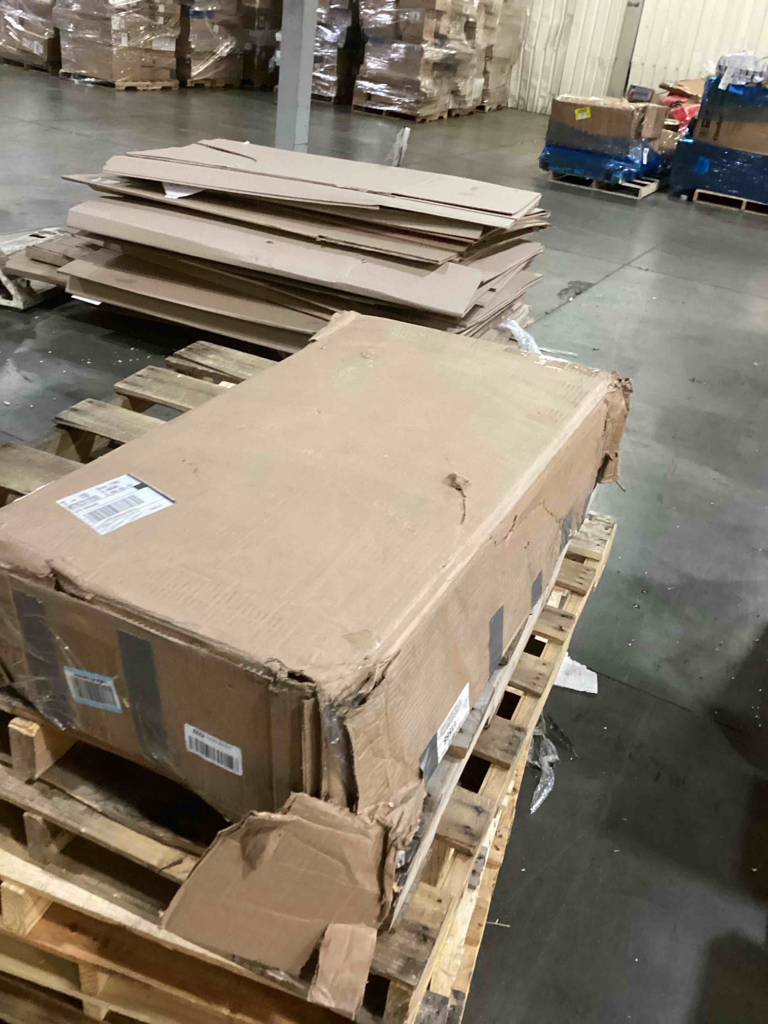 https://s3.amazonaws.com/lotting-images-prod/bidfta/BRN2540633_1756393656910.jpeg