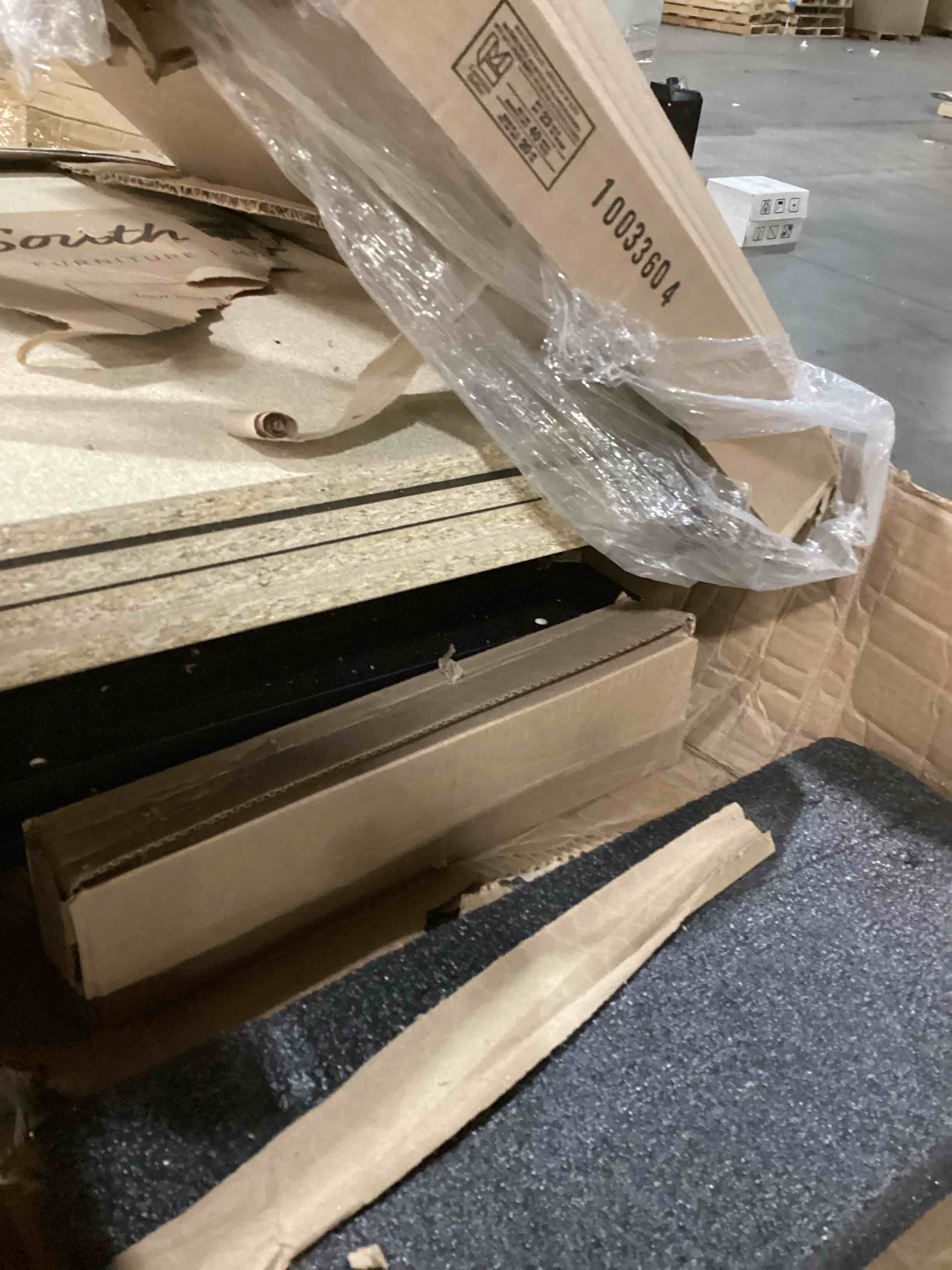 https://s3.amazonaws.com/lotting-images-prod/bidfta/BRN2540633_1756393689794.jpeg