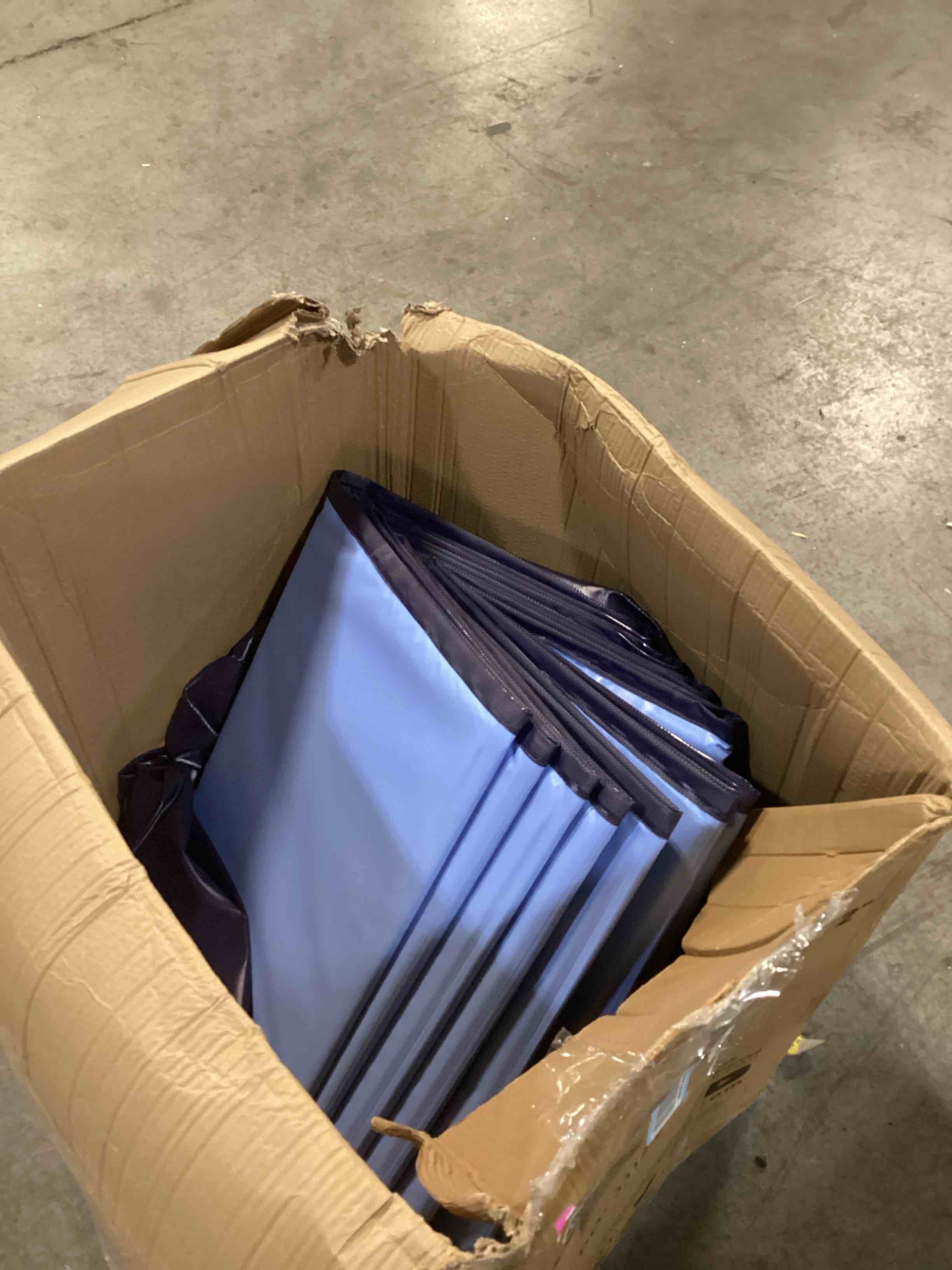 https://s3.amazonaws.com/lotting-images-prod/bidfta/BRN2540725_1756823157088.jpeg