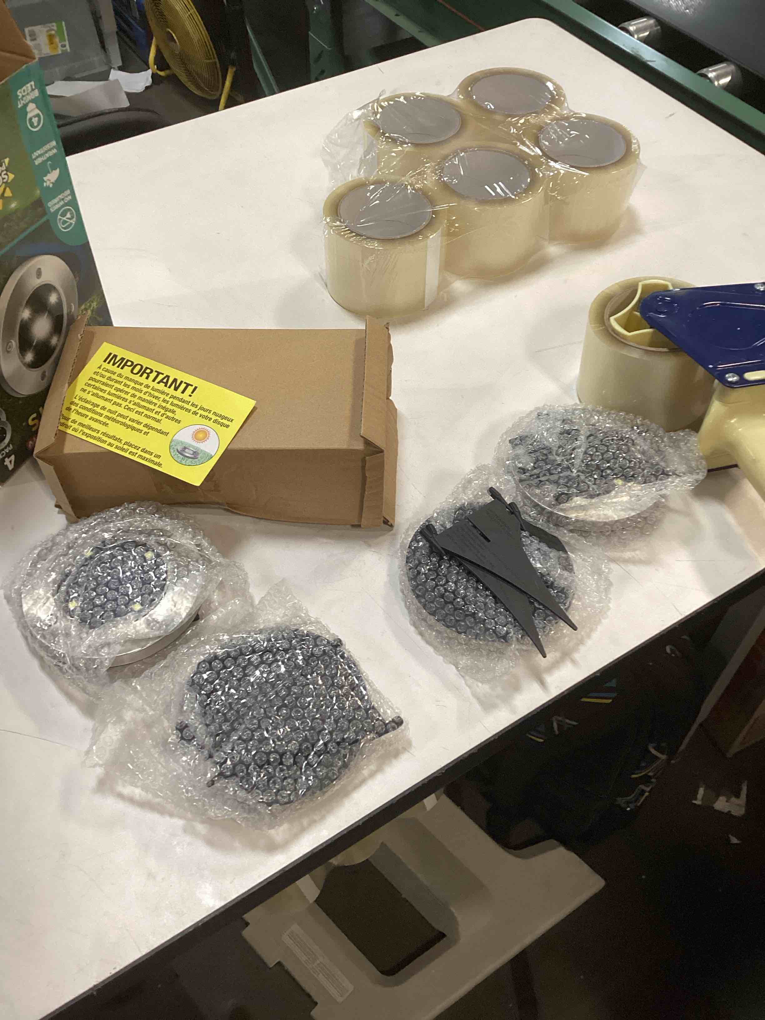 https://s3.amazonaws.com/lotting-images-prod/bidfta/BRN2540752_1756832660621.jpeg