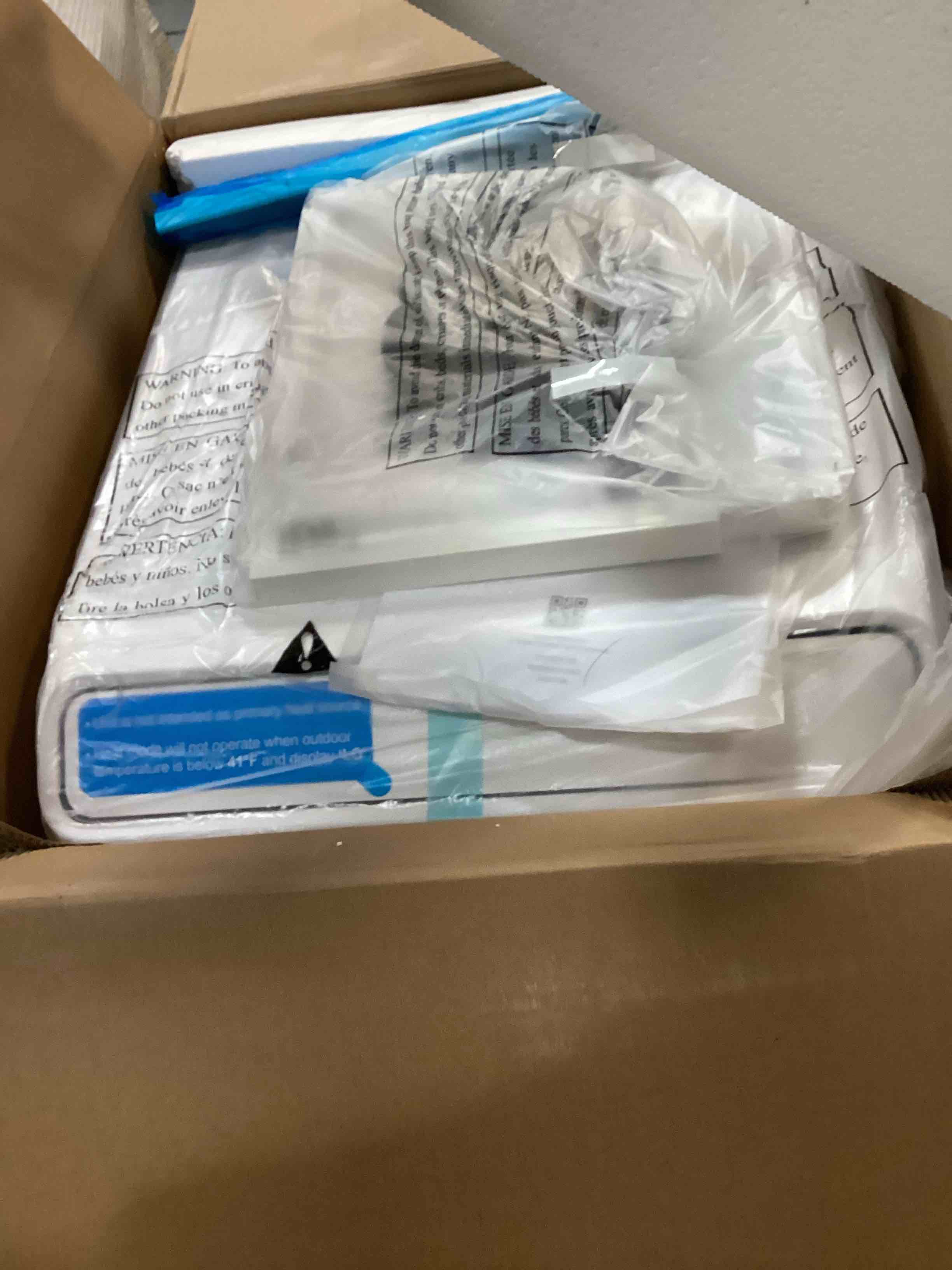 https://s3.amazonaws.com/lotting-images-prod/bidfta/BRN2540790_1756904851554.jpeg