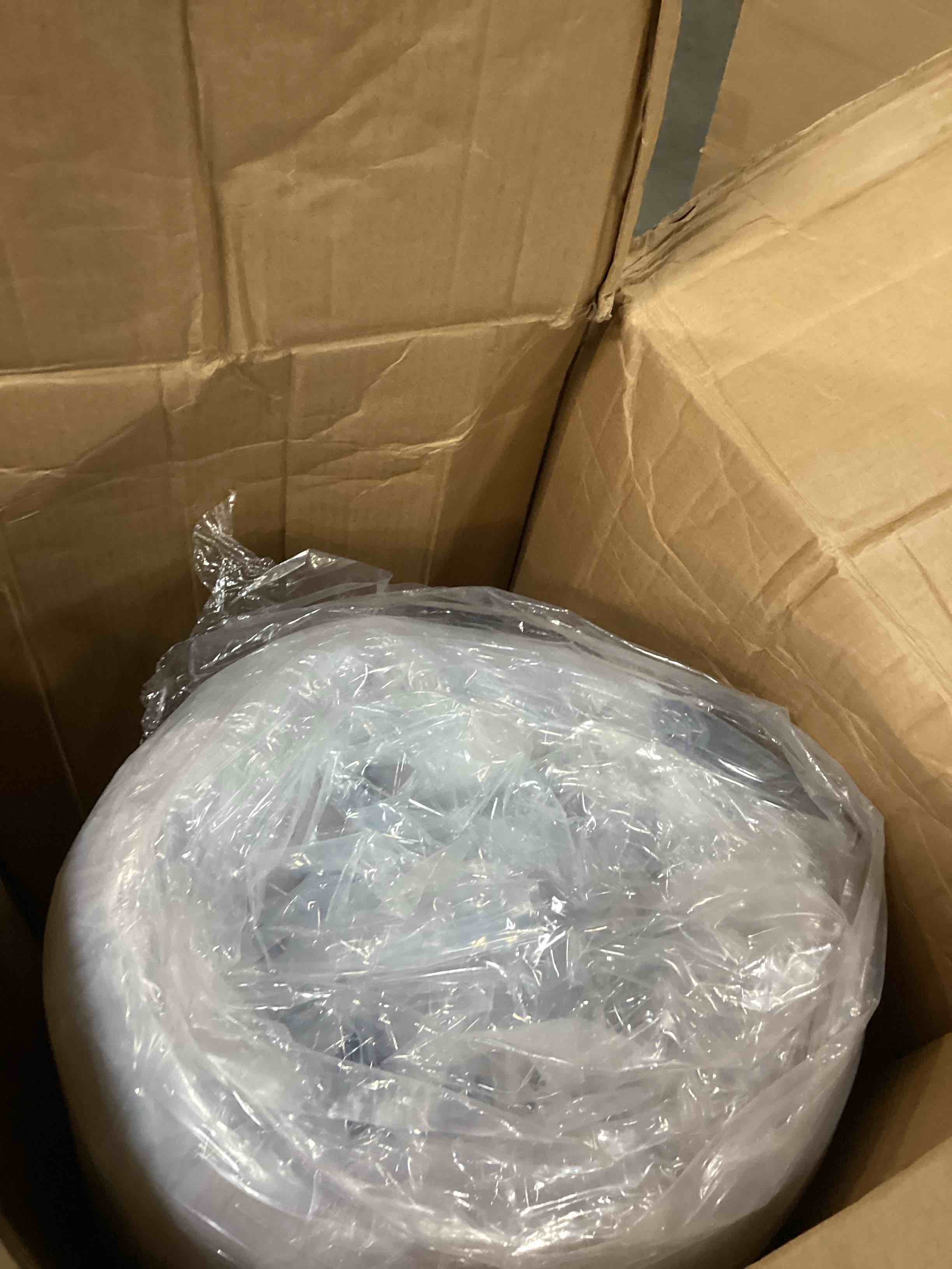 https://s3.amazonaws.com/lotting-images-prod/bidfta/BRN2540791_1756905152516.jpeg