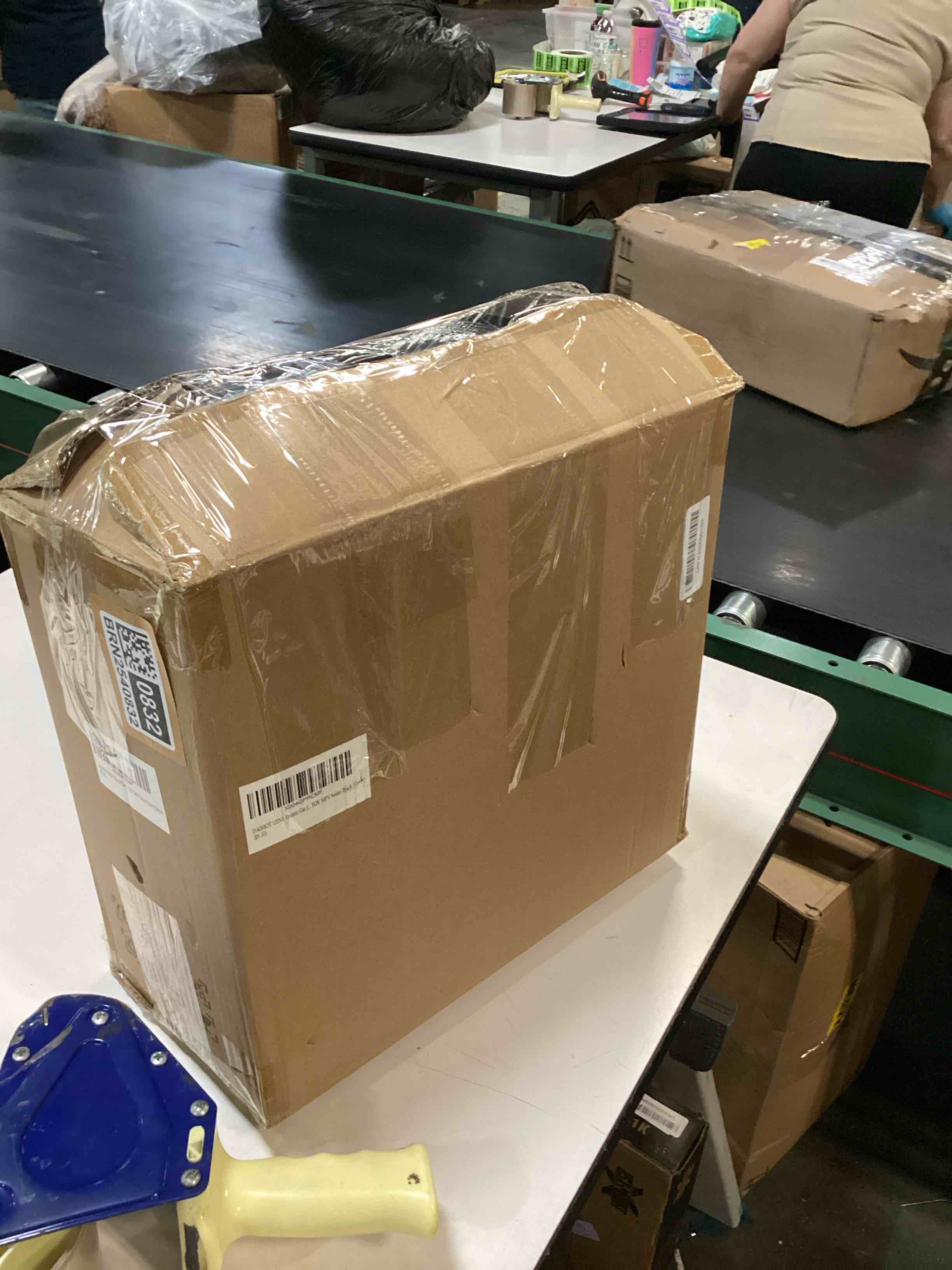 https://s3.amazonaws.com/lotting-images-prod/bidfta/BRN2540832_1756922137928.jpeg