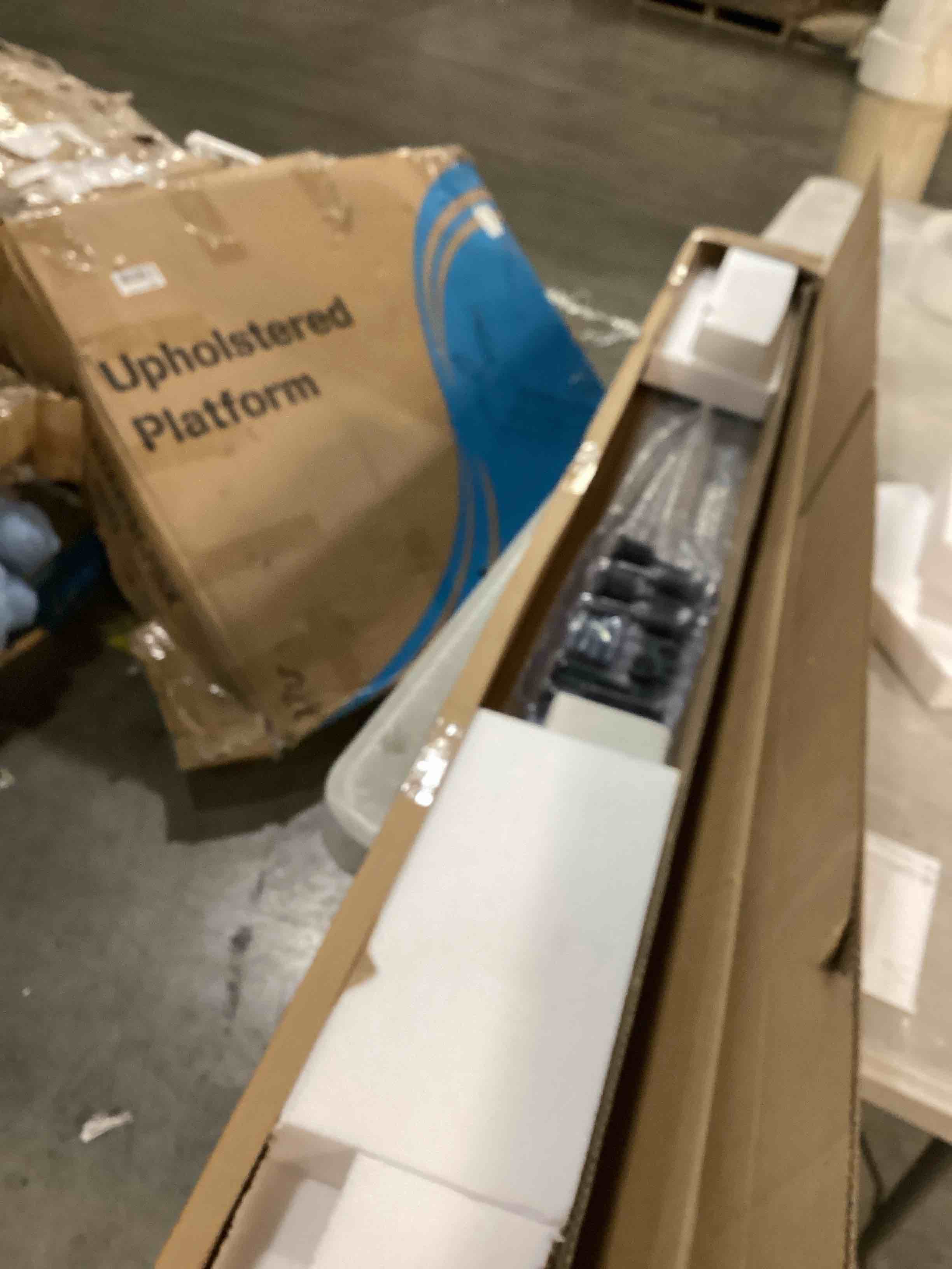 https://s3.amazonaws.com/lotting-images-prod/bidfta/BRN2541365_1758025665014.jpeg