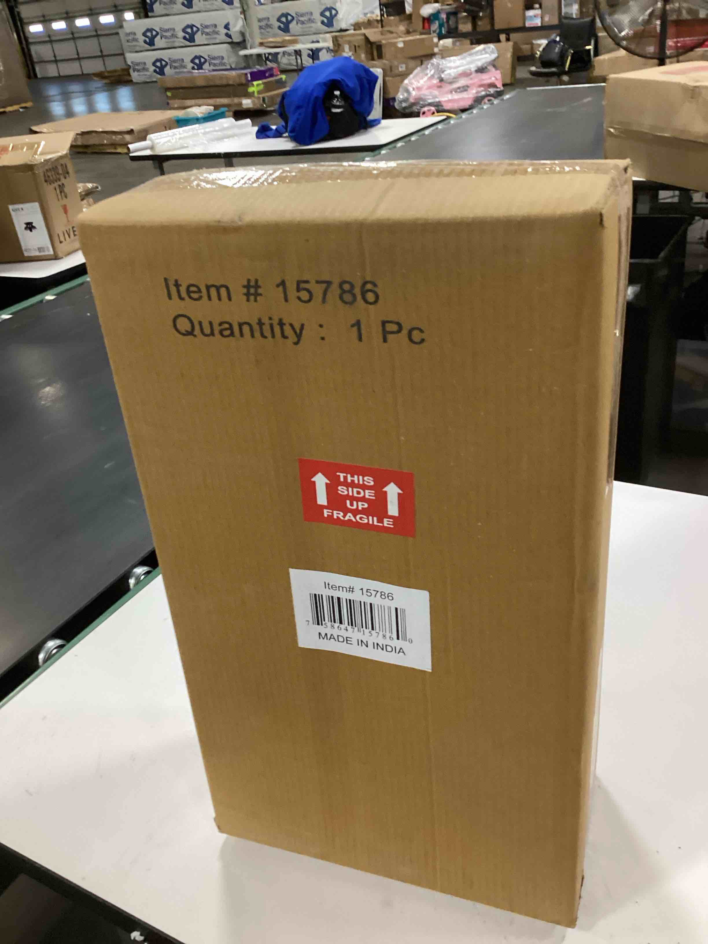 https://s3.amazonaws.com/lotting-images-prod/bidfta/BRN2545316_1757592611169.jpeg