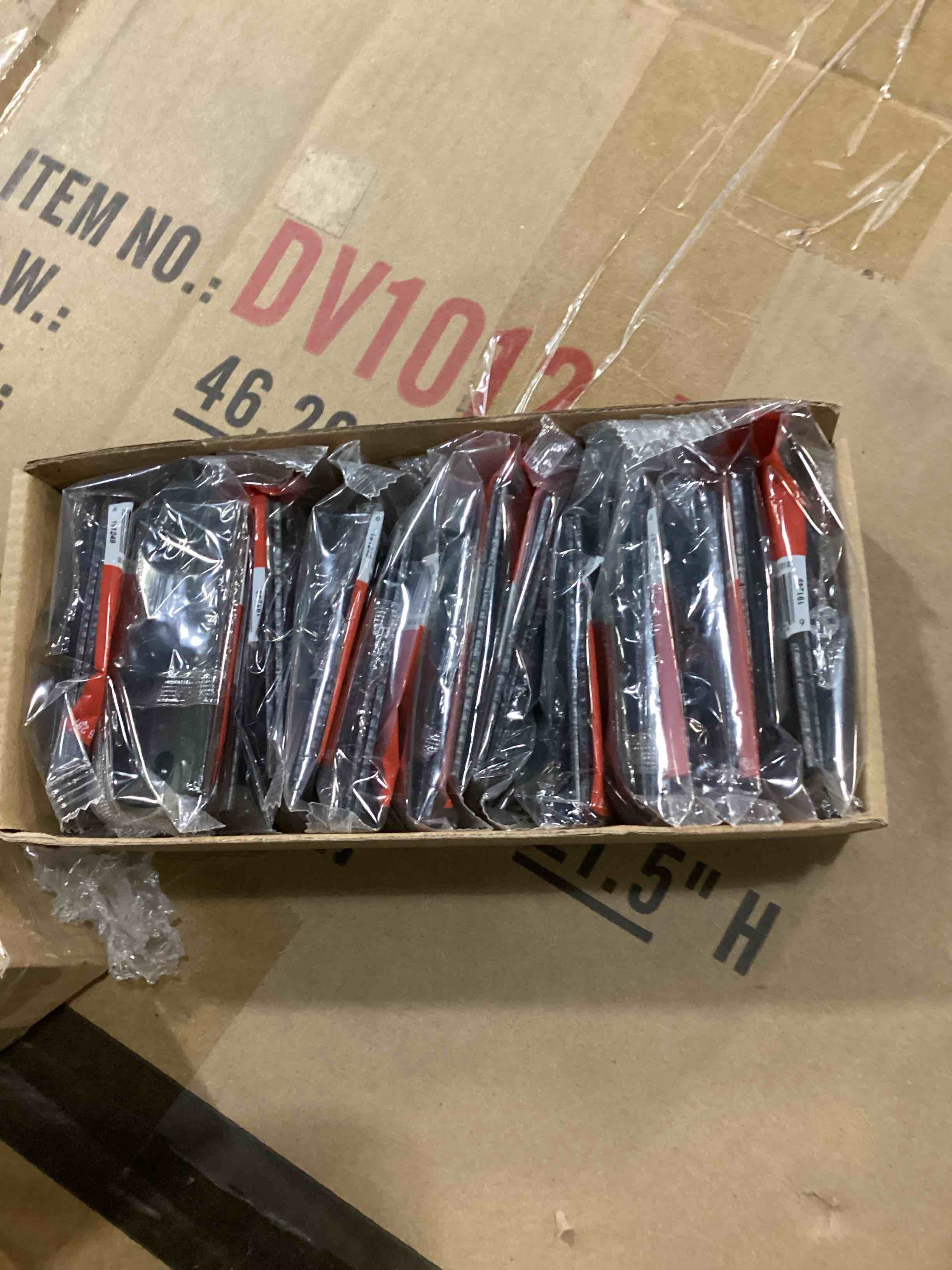 https://s3.amazonaws.com/lotting-images-prod/bidfta/BRN2557332_1760553707241.jpeg