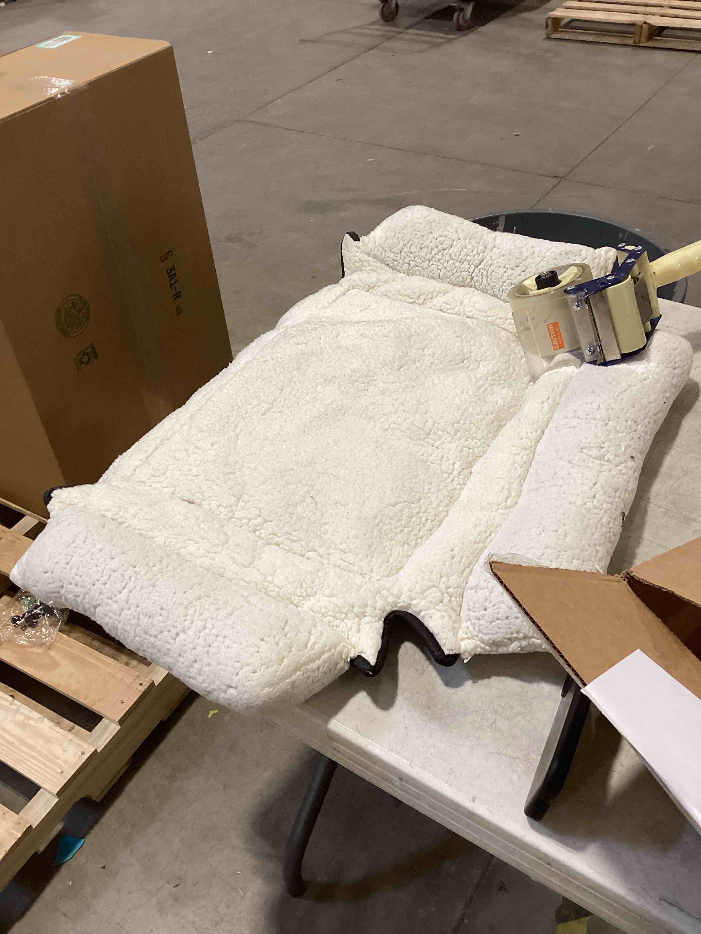 Condition photo showing As Is for Veehoo Orthopedic Elevated Dog Bed Add Removable Deluxe Rose Plush Bolster Cushion Mat, 47" x 29" Washable Dog Couch Bed, Raised Pet Cot with Breathable Teslin Mesh, No-Slip Feet, White, CWC2439B