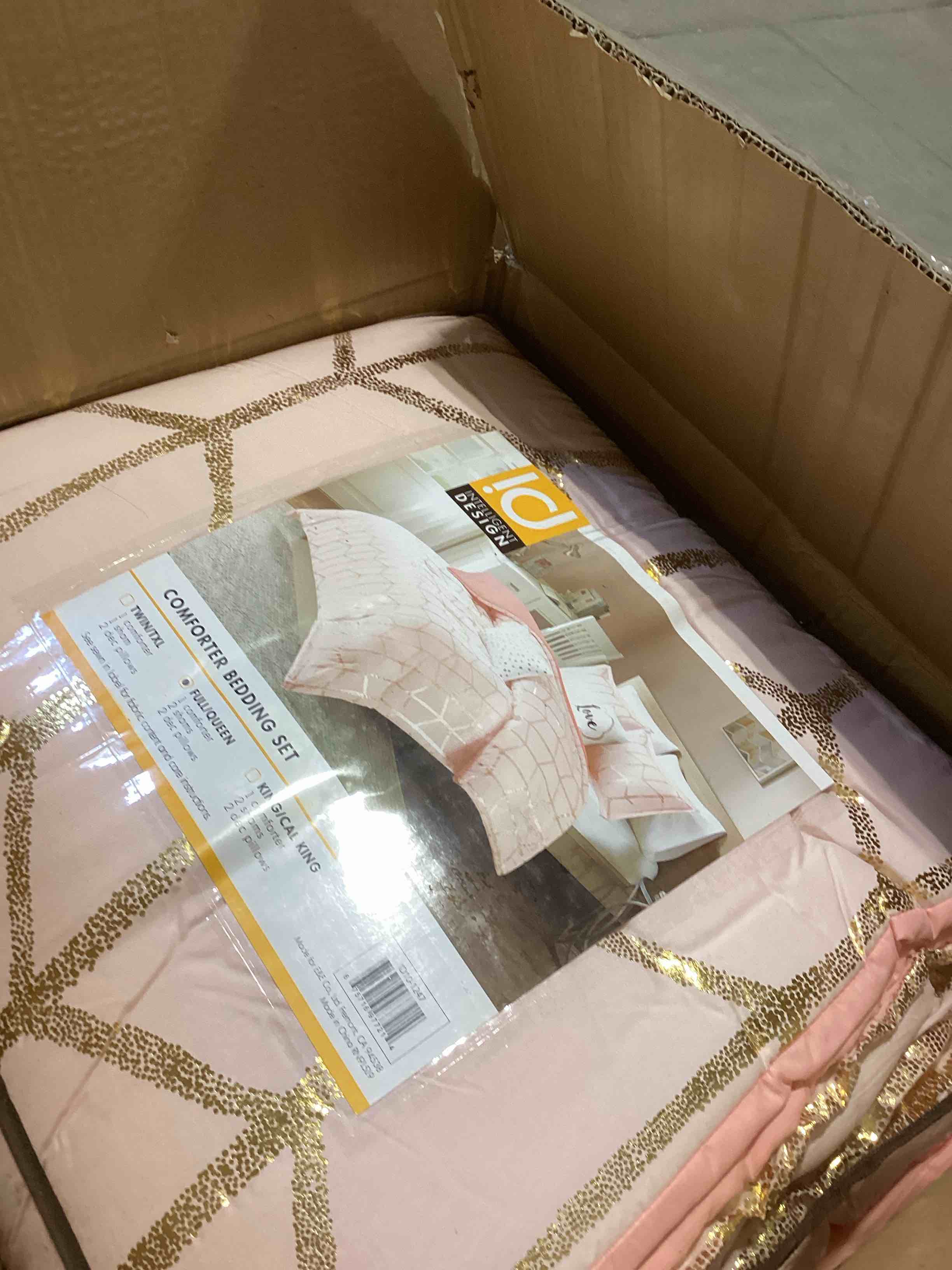 Condition photo showing As Is for Intelligent Design Raina Comforter Microfiber Metallic Print Geometric Design Embroidered Toss Pillow Modern Trendy Casual All Season Bedding Set Matching Sham, Full/Queen, Blush/Gold 5 Piece Blush/Gold Full/Queen