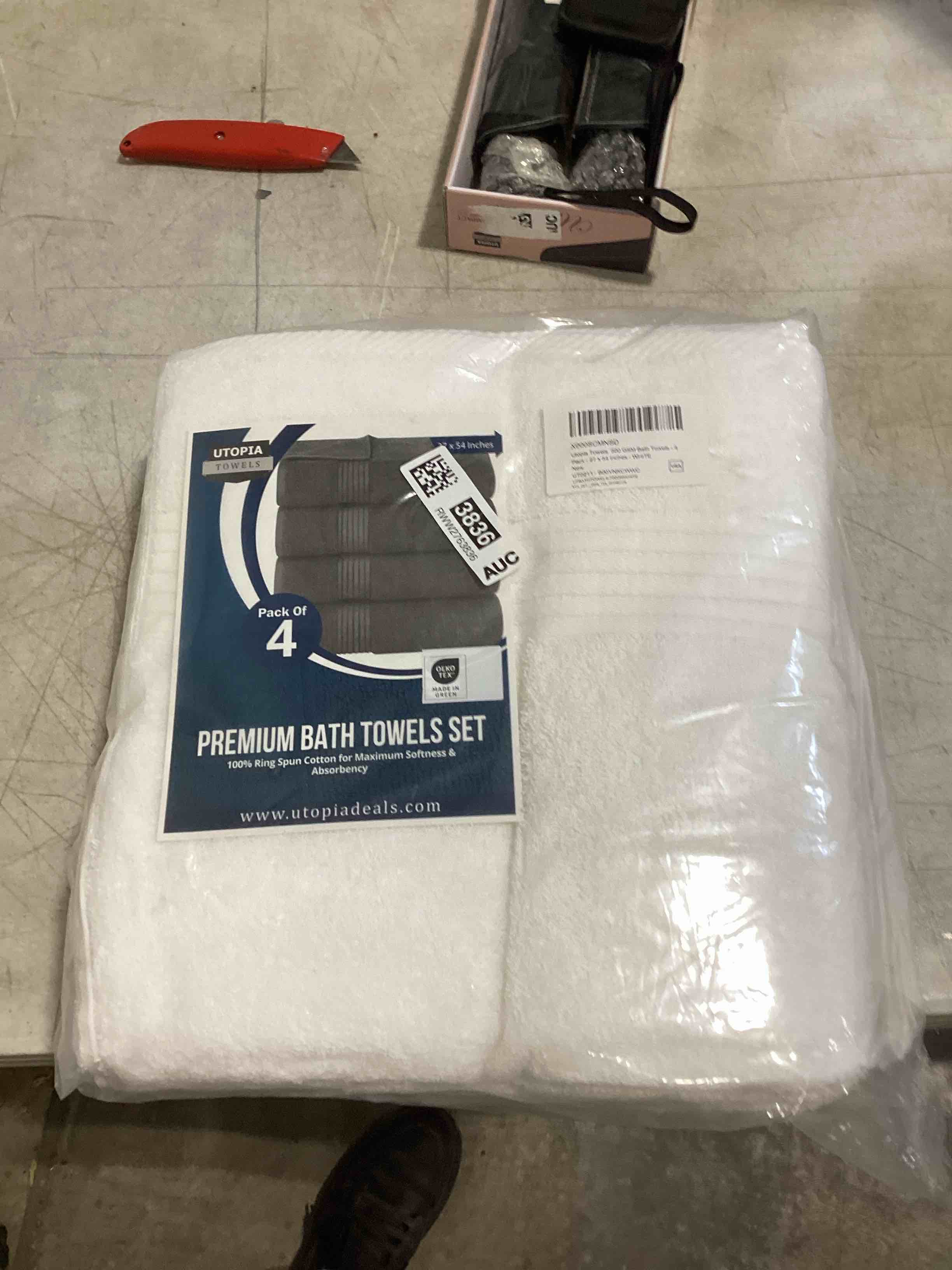 Tens Towels Large Bath Towels, 100% Cotton, 30 x 60 Inches Extra Large Bath Towels, Lighter Weight, Quicker to Dry, Super Absorbent, Perfect Bathroom Towels (Pack of 4, Dark Grey)
