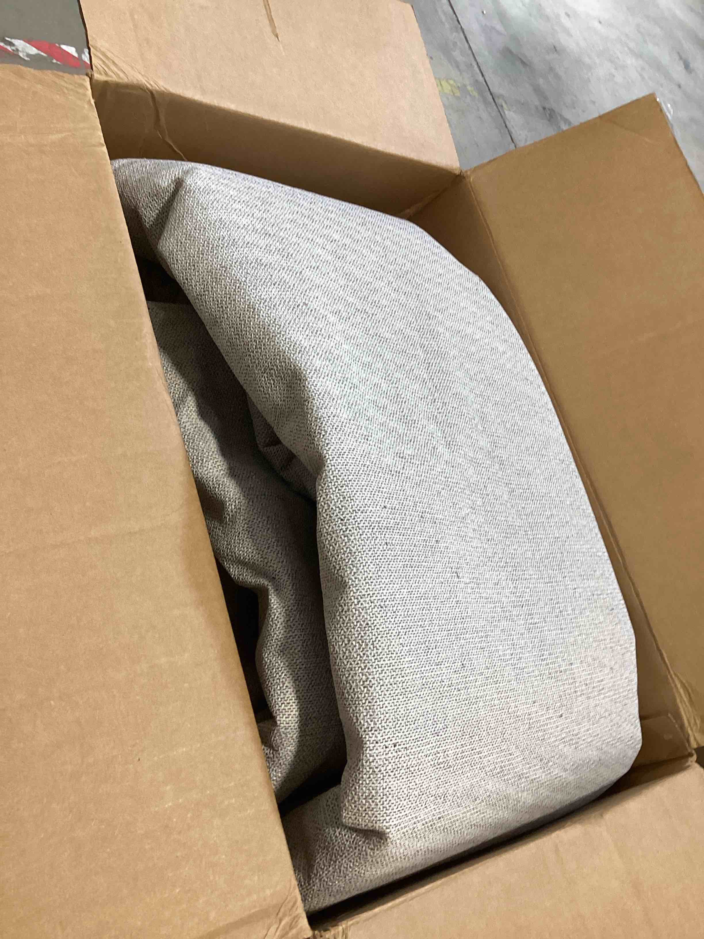 Condition photo showing Good Condition for shacos soft cozy fluffy arch pattern high-low pile area rugs 8'x10' large non slip washable modern geometric rug scandinavian minimalist carpet for living room bedroom dining room, beige 8'x10' beige