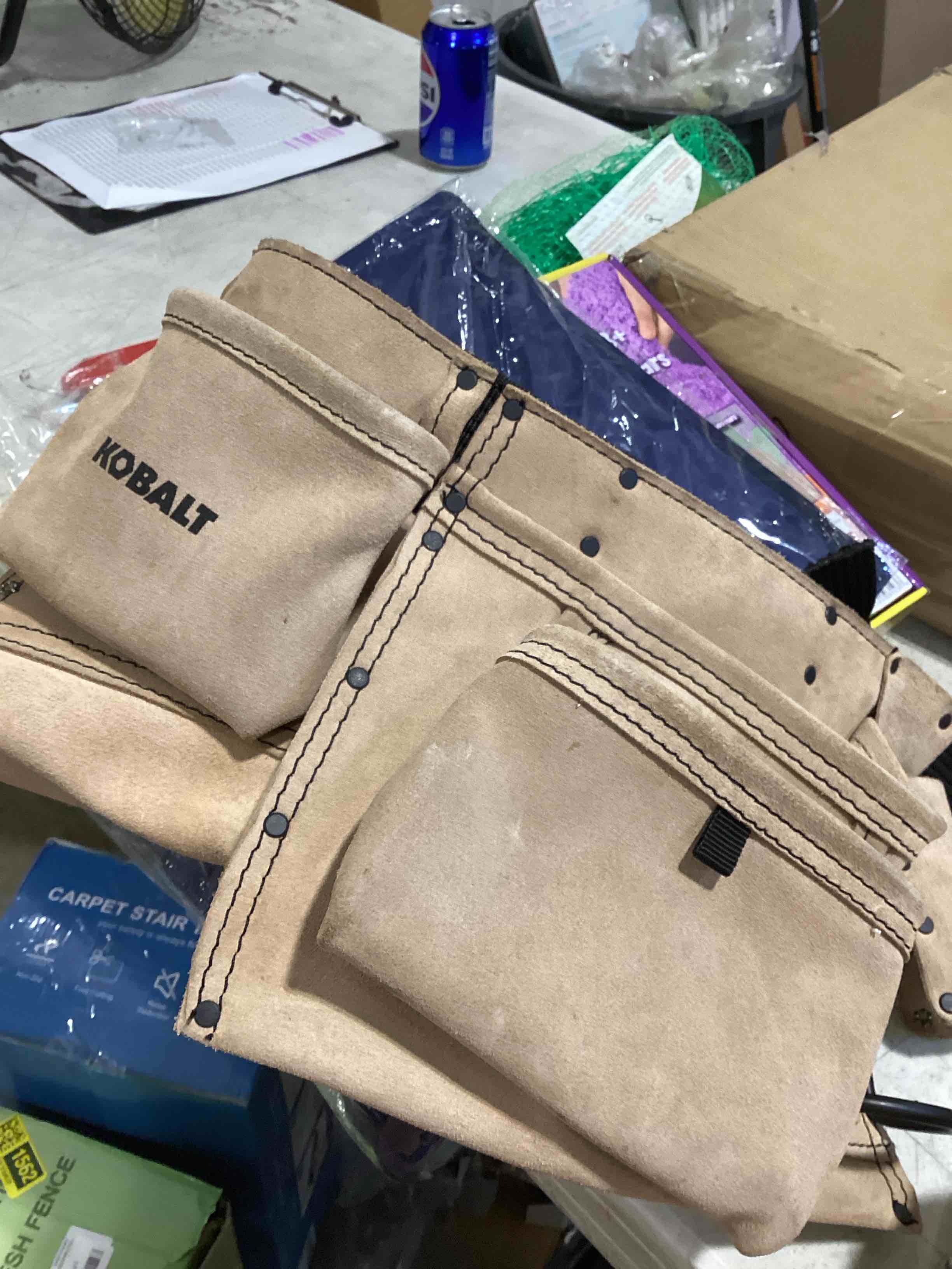 Condition photo showing Good Condition for similar product custom leathercrafti427x heavy duty contractor-grade suede leather work apron, 2 steel hammer loops, 12 pockets, tan , brown
