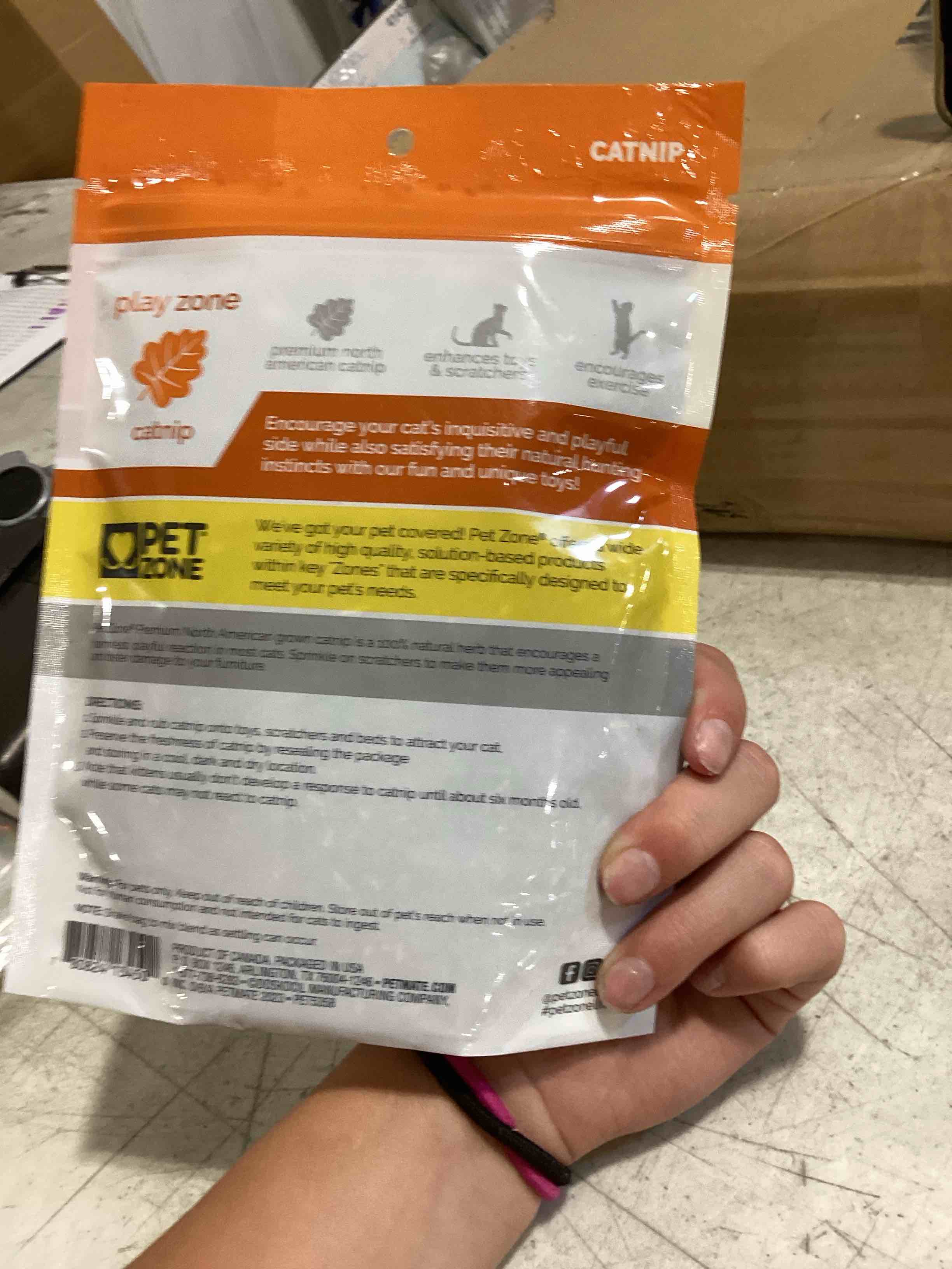 Condition photo showing Brand New for 102813 1.25 oz pet zone natural catnip cat toy