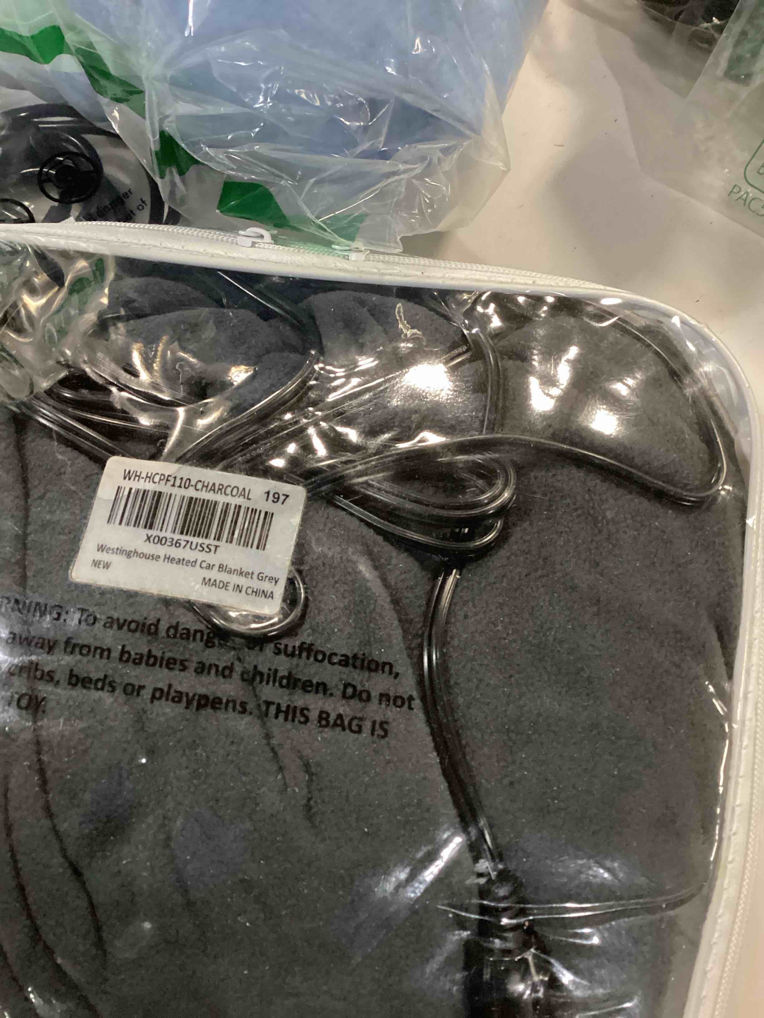 westinghouse heated car blanket grey