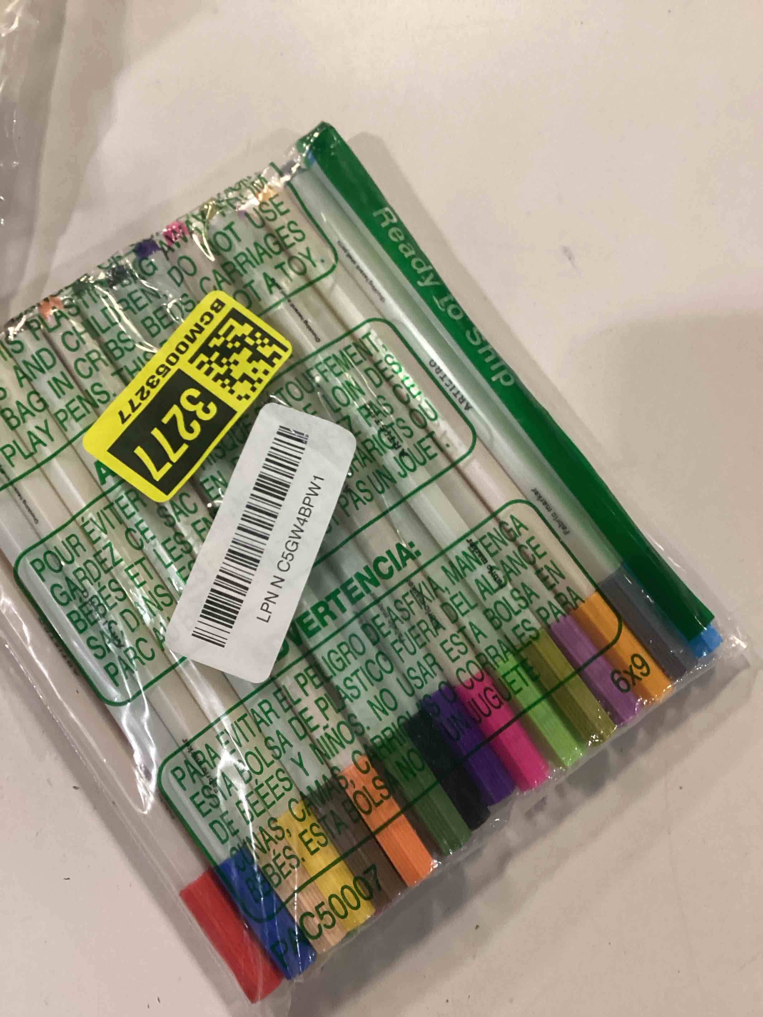 Condition photo showing As Is for Similar Artristo Colored Pens