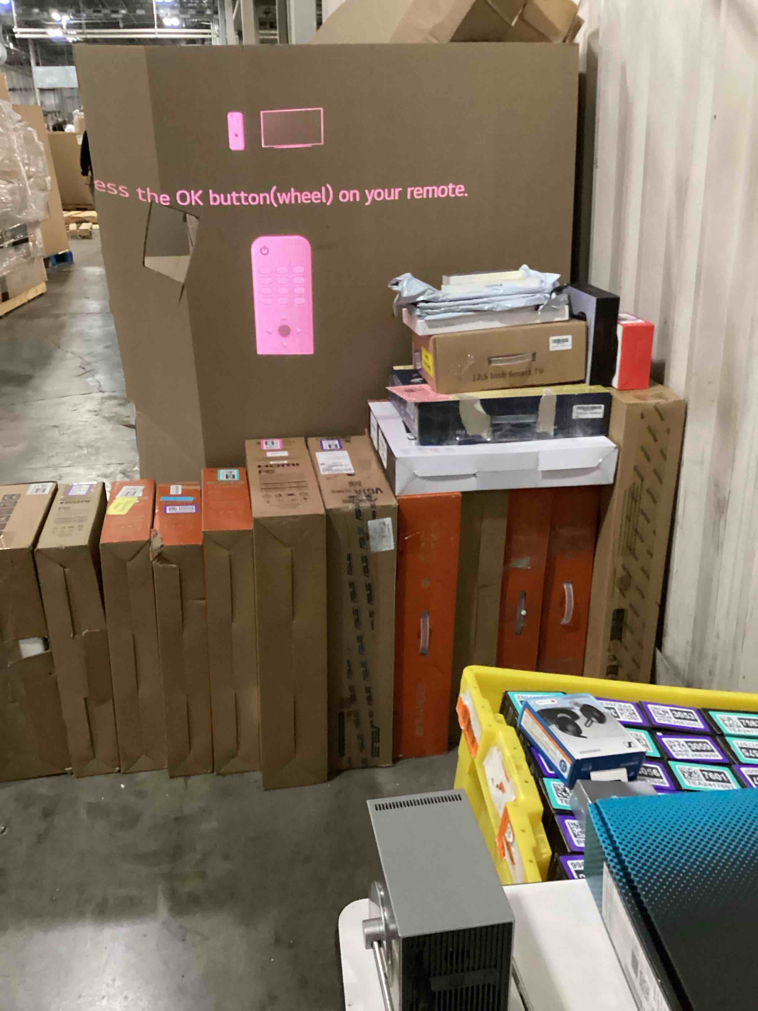 Condition photo showing New/Like New for LG CineBeam Q HU710PB 4K Smart Portable Projector with Auto Screen Adjustment, Auto Focus, RGB Laser, Up to 154% DCI-P3