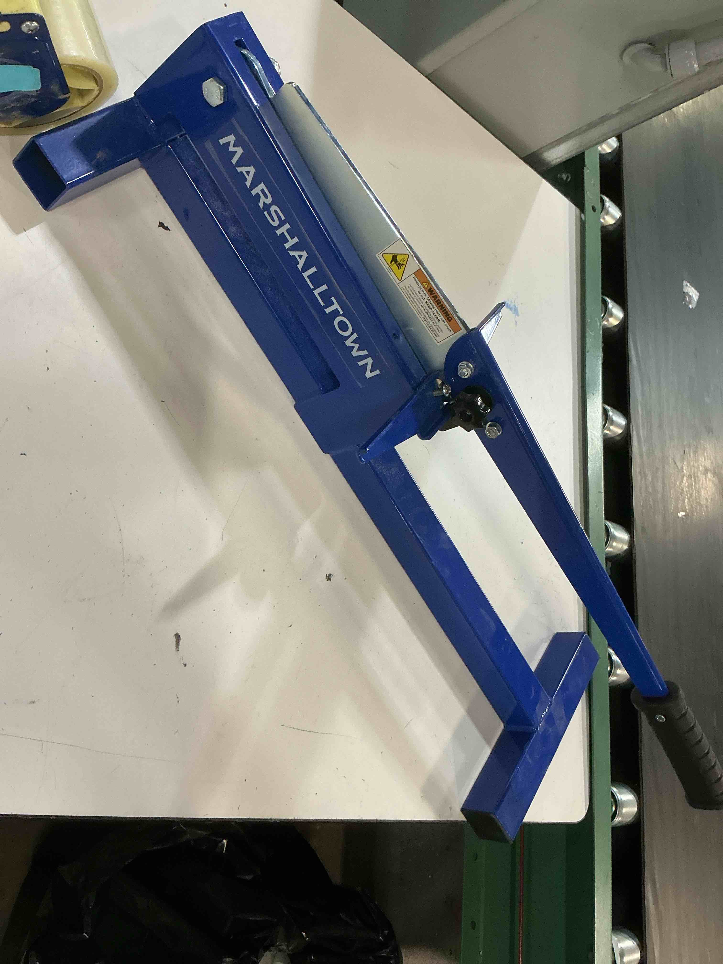 Condition photo showing As Is for marshalltown 8.5 inch flooring cross cutter, engineered for laminate and vinyl, adjsutable, fcc85