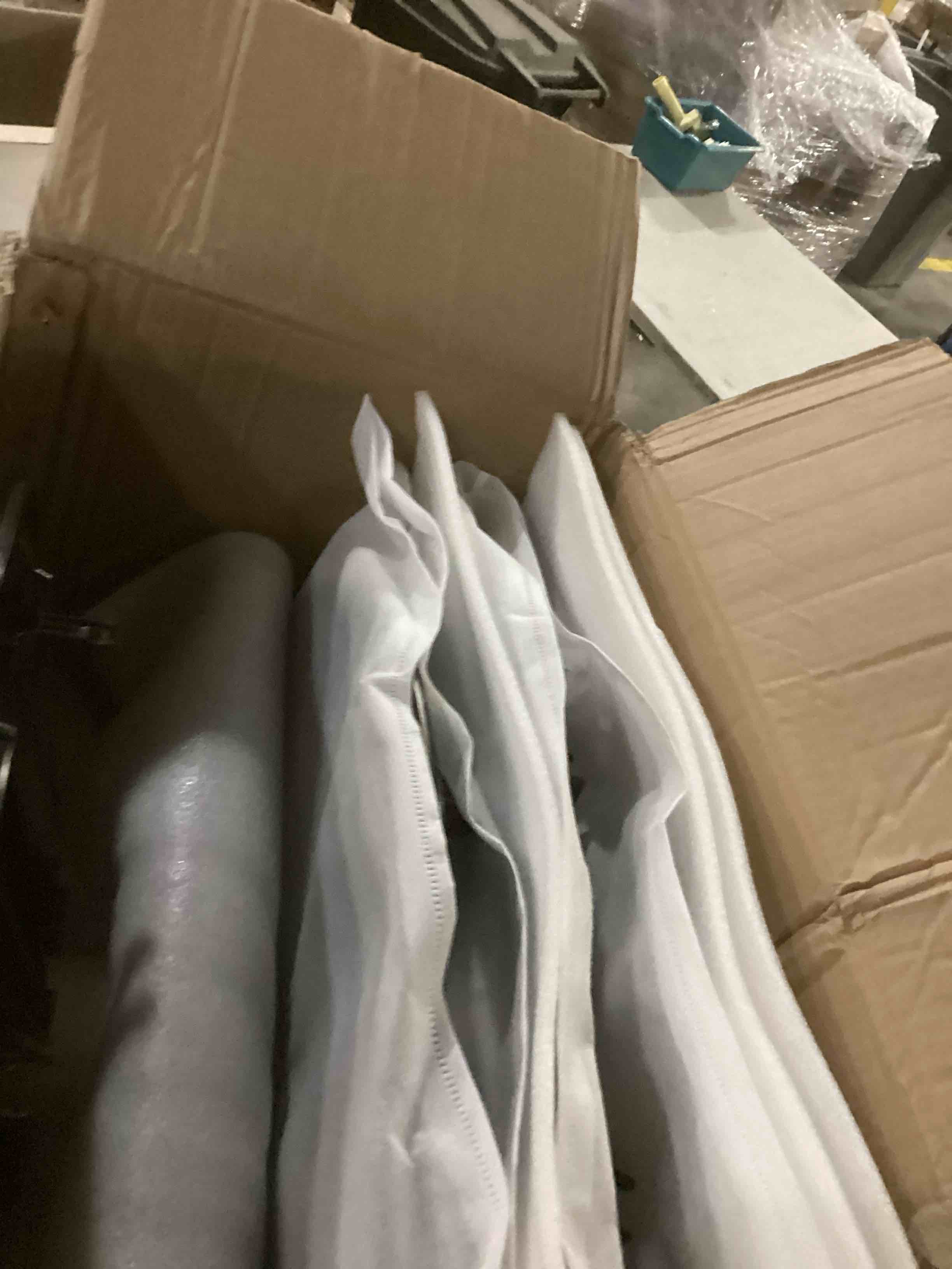 https://s3.amazonaws.com/lotting-images-prod/bidfta/BRN2728652_1745502512989.jpeg