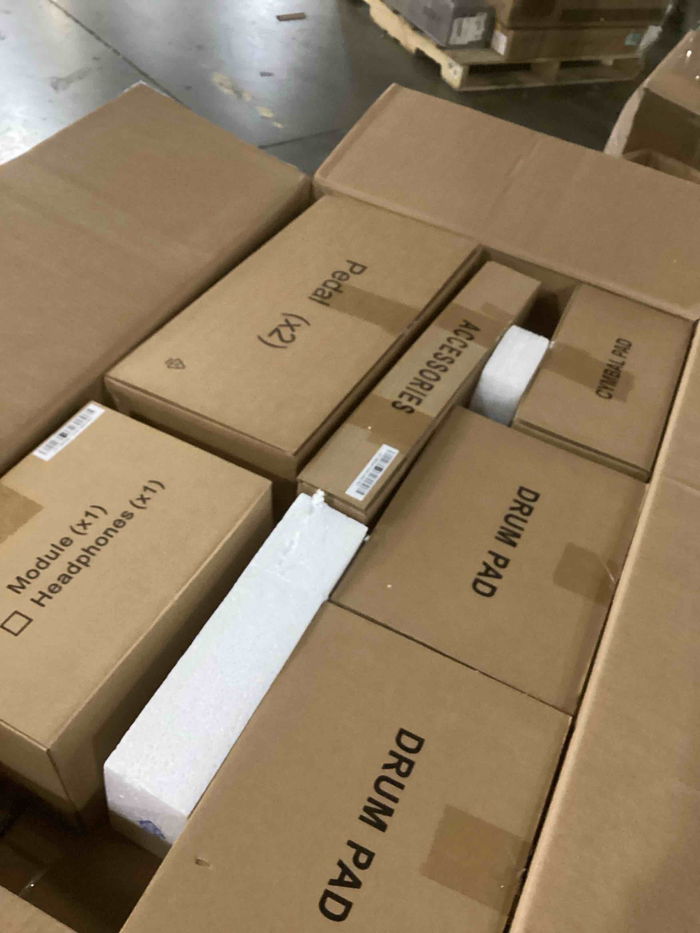 https://s3.amazonaws.com/lotting-images-prod/bidfta/BRN2728706_1745509383659.jpeg
