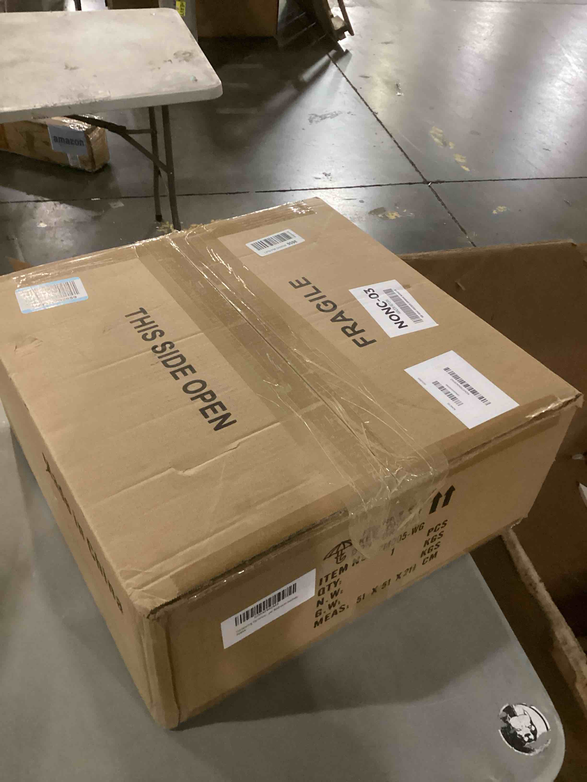 https://s3.amazonaws.com/lotting-images-prod/bidfta/BRN2728875_1745840656302.jpeg