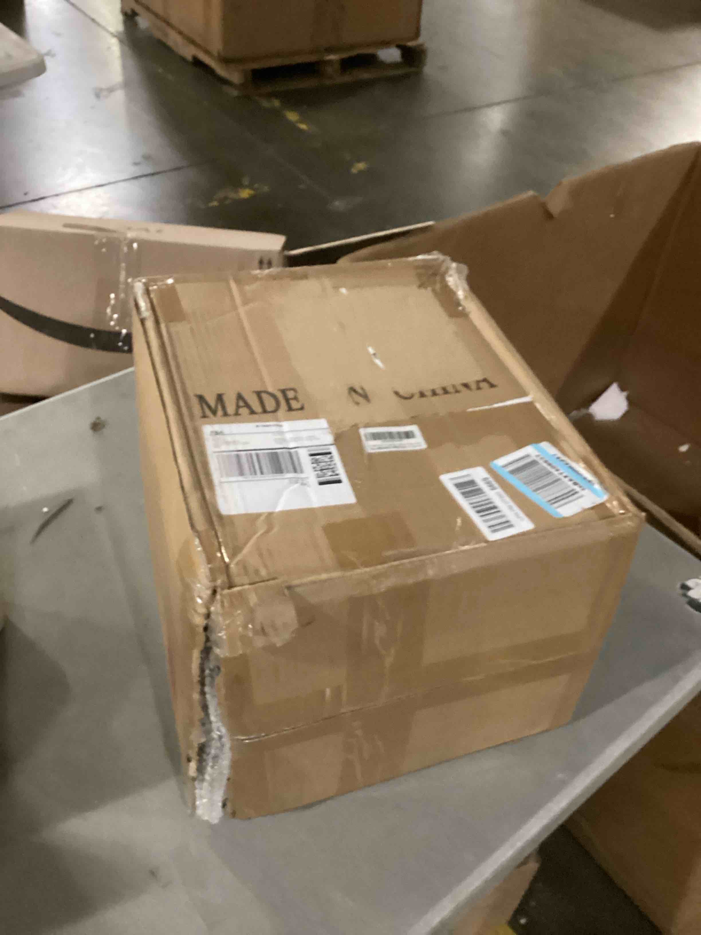 https://s3.amazonaws.com/lotting-images-prod/bidfta/BRN2728904_1745845038653.jpeg