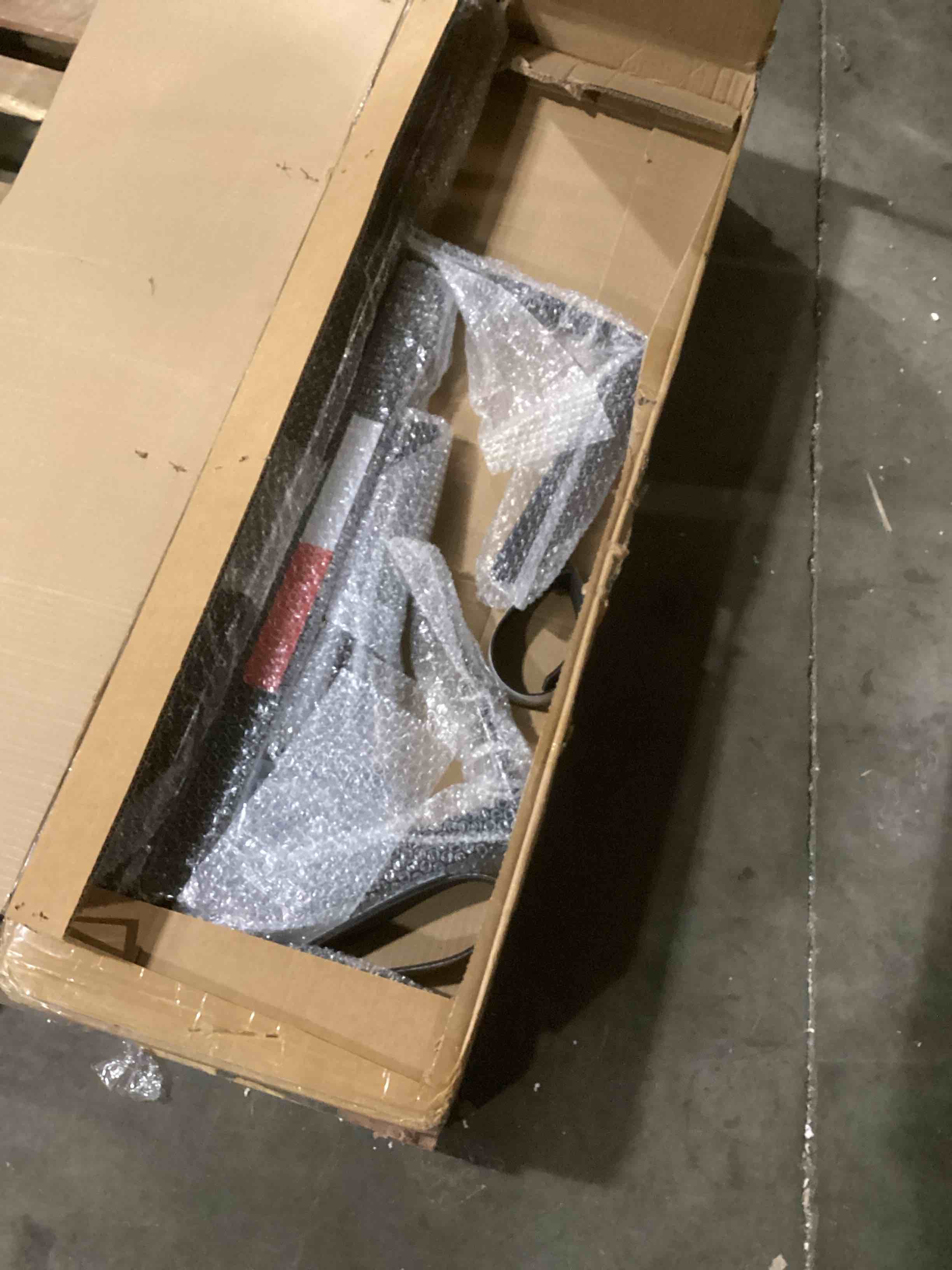 https://s3.amazonaws.com/lotting-images-prod/bidfta/BRN2728918_1745847368416.jpeg