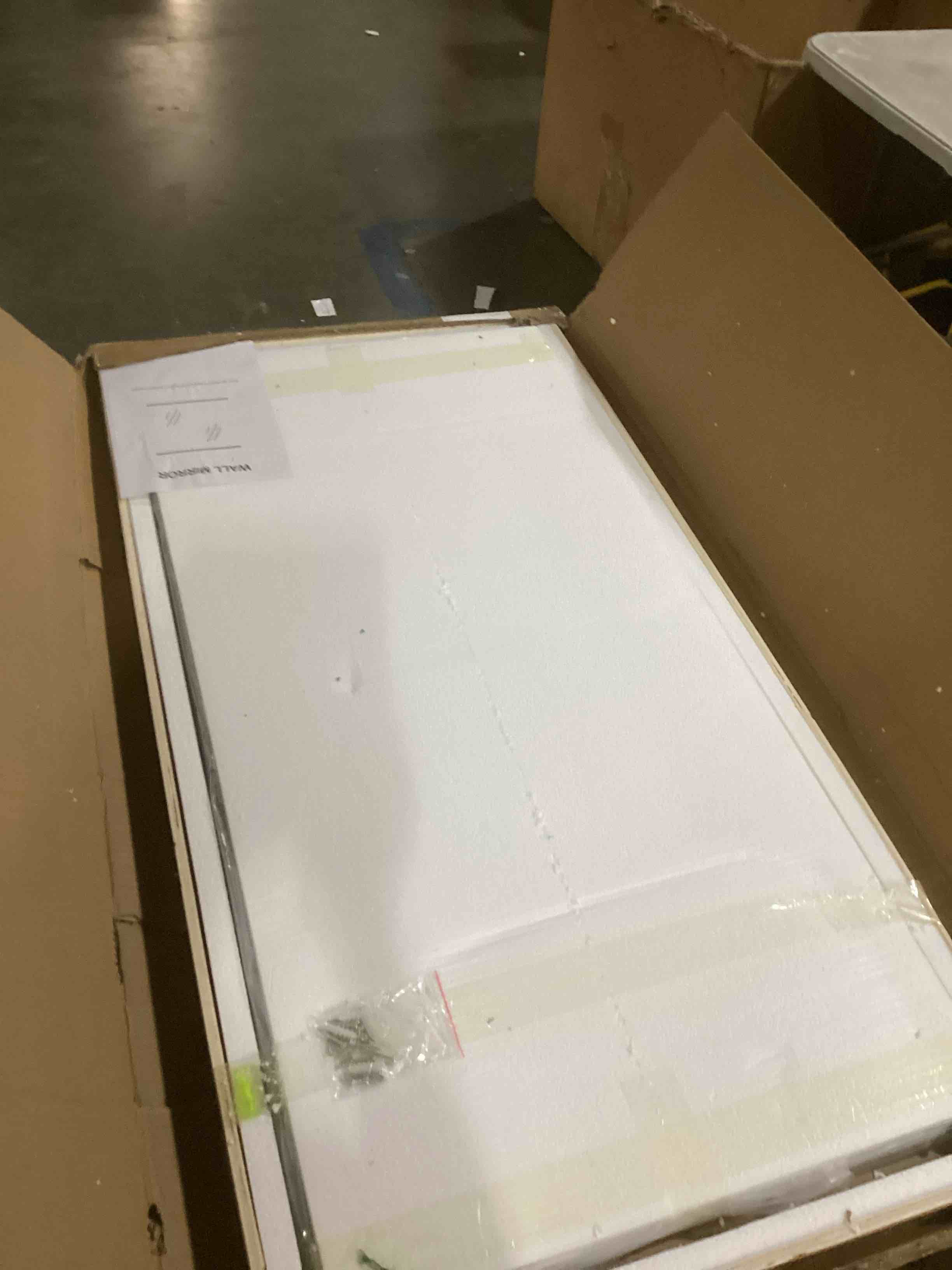 https://s3.amazonaws.com/lotting-images-prod/bidfta/BRN2729098_1746025788806.jpeg