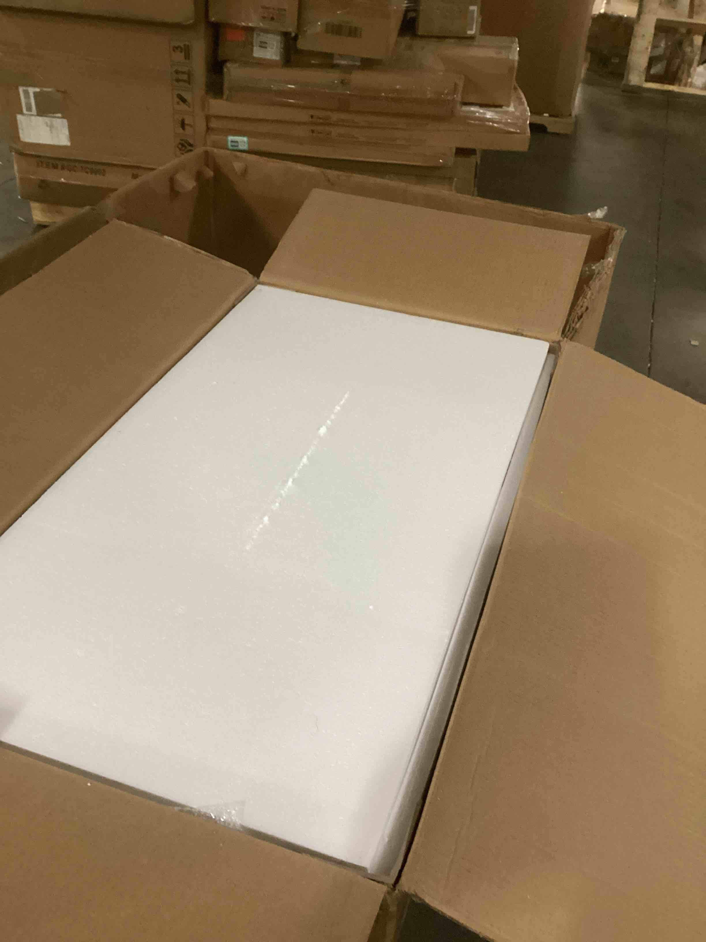 https://s3.amazonaws.com/lotting-images-prod/bidfta/BRN2729377_1746208078889.jpeg