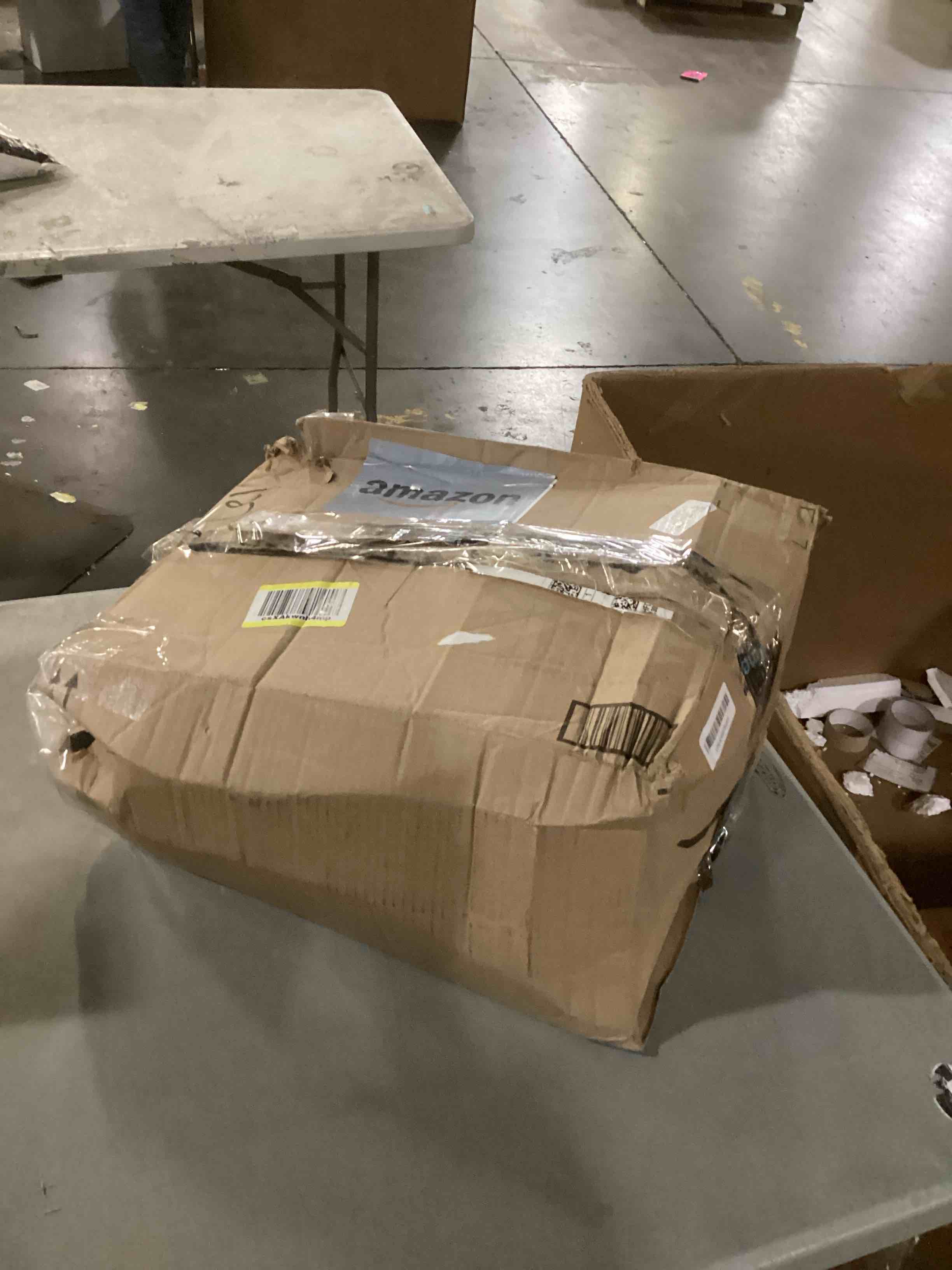 https://s3.amazonaws.com/lotting-images-prod/bidfta/BRN2729432_1746452381907.jpeg