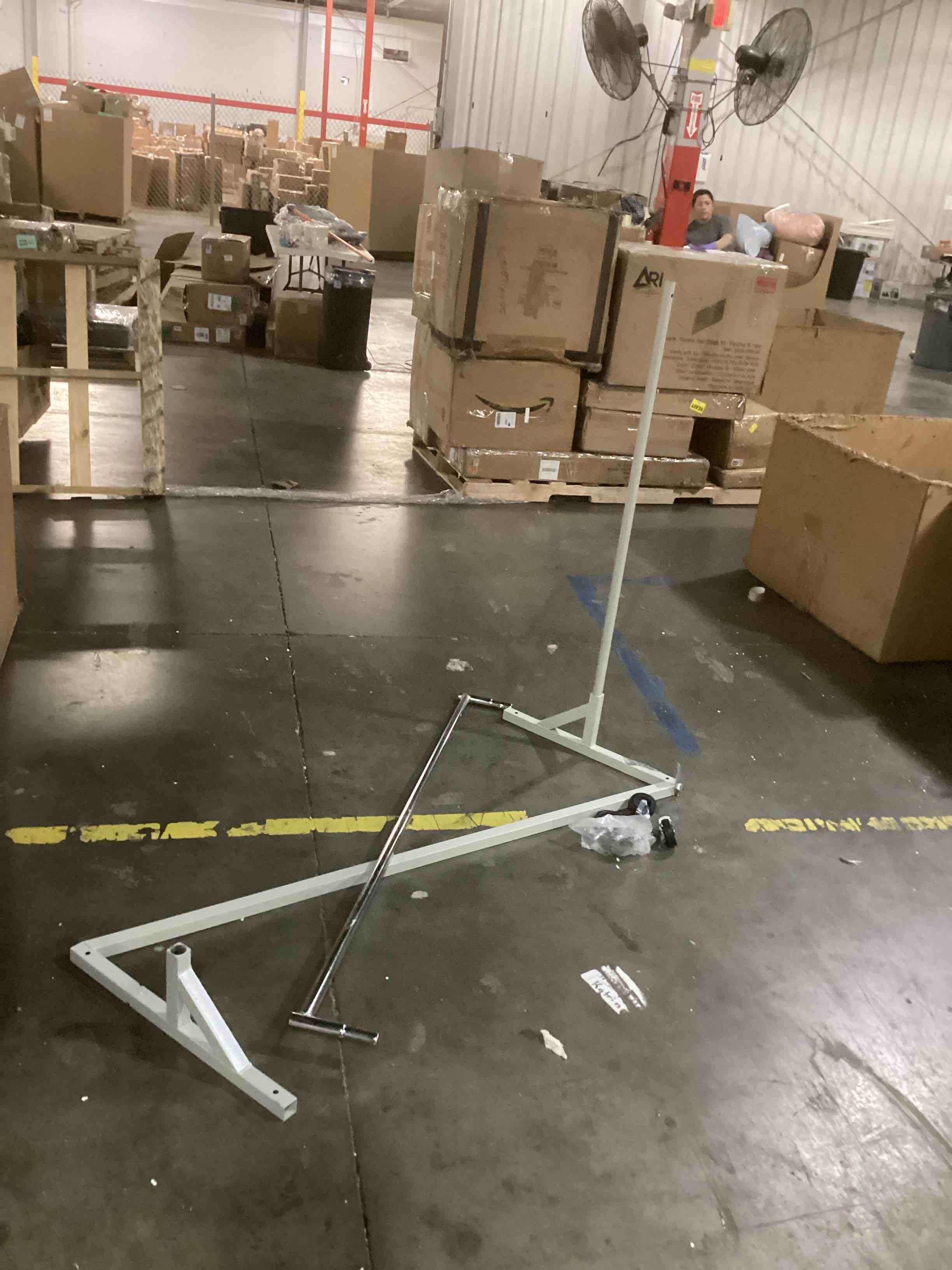https://s3.amazonaws.com/lotting-images-prod/bidfta/BRN2729923_1747148359376.jpeg