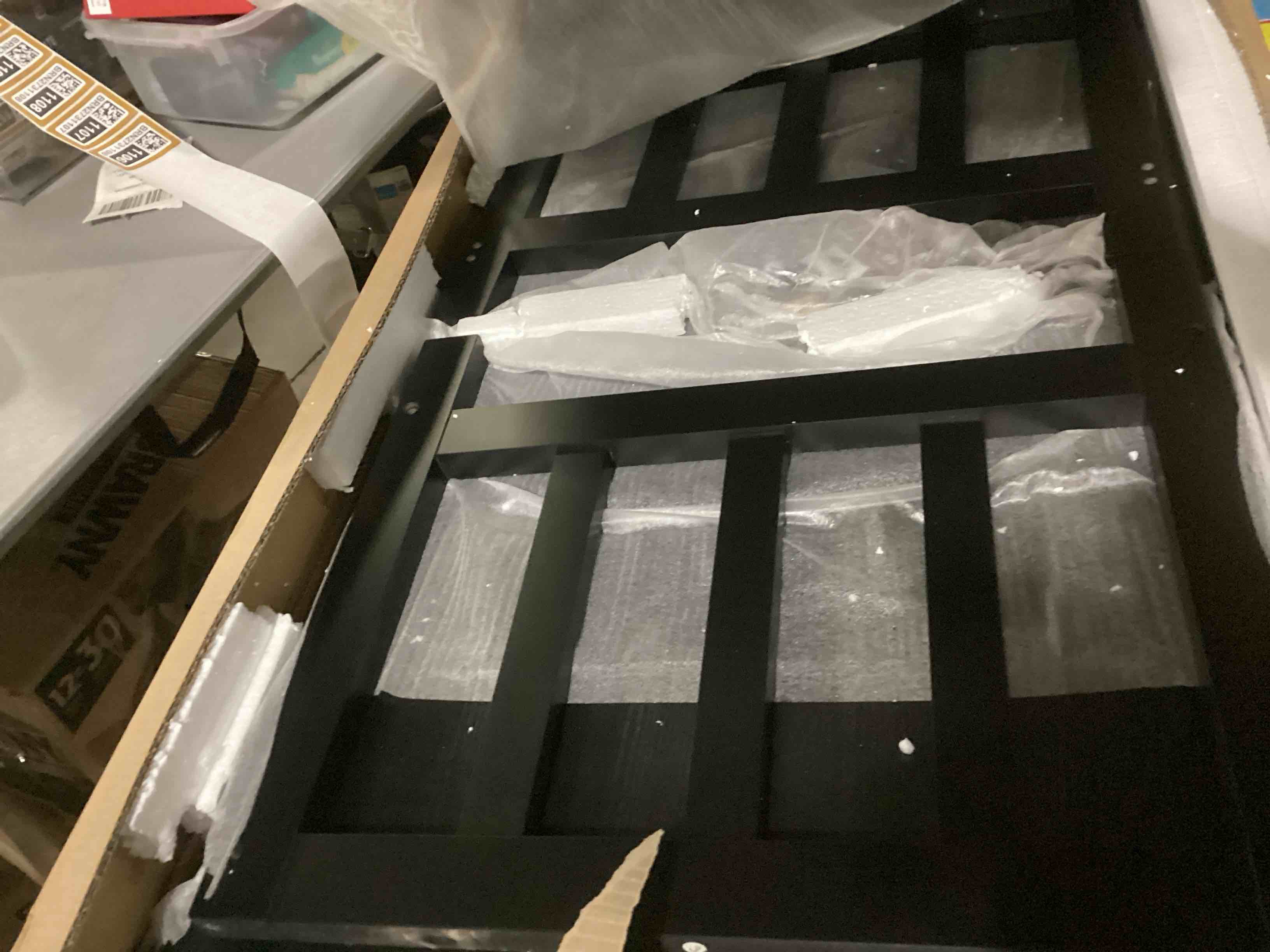 https://s3.amazonaws.com/lotting-images-prod/bidfta/BRN2731102_1745952668720.jpeg