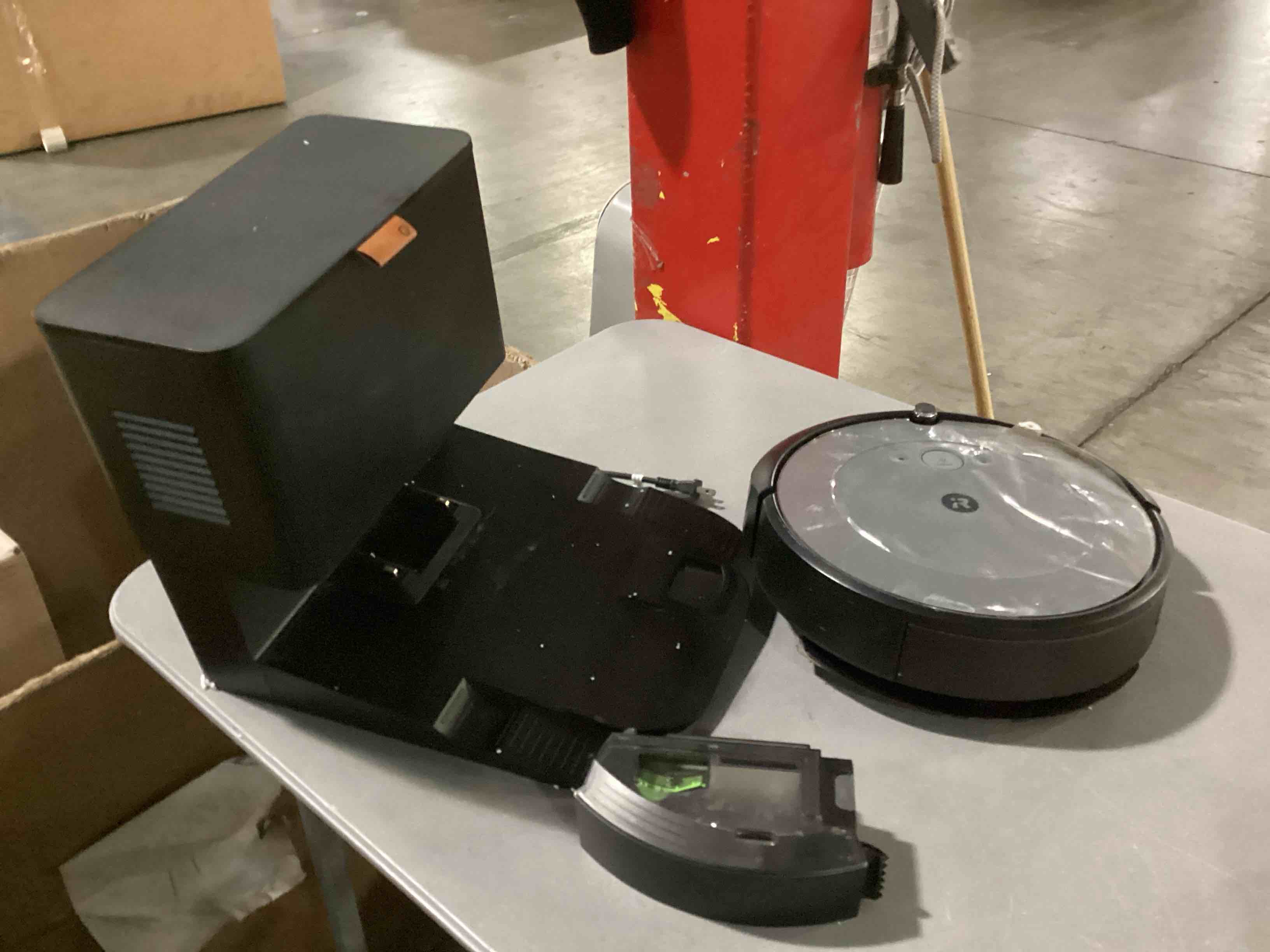 https://s3.amazonaws.com/lotting-images-prod/bidfta/BRN2731567_1746443228834.jpeg