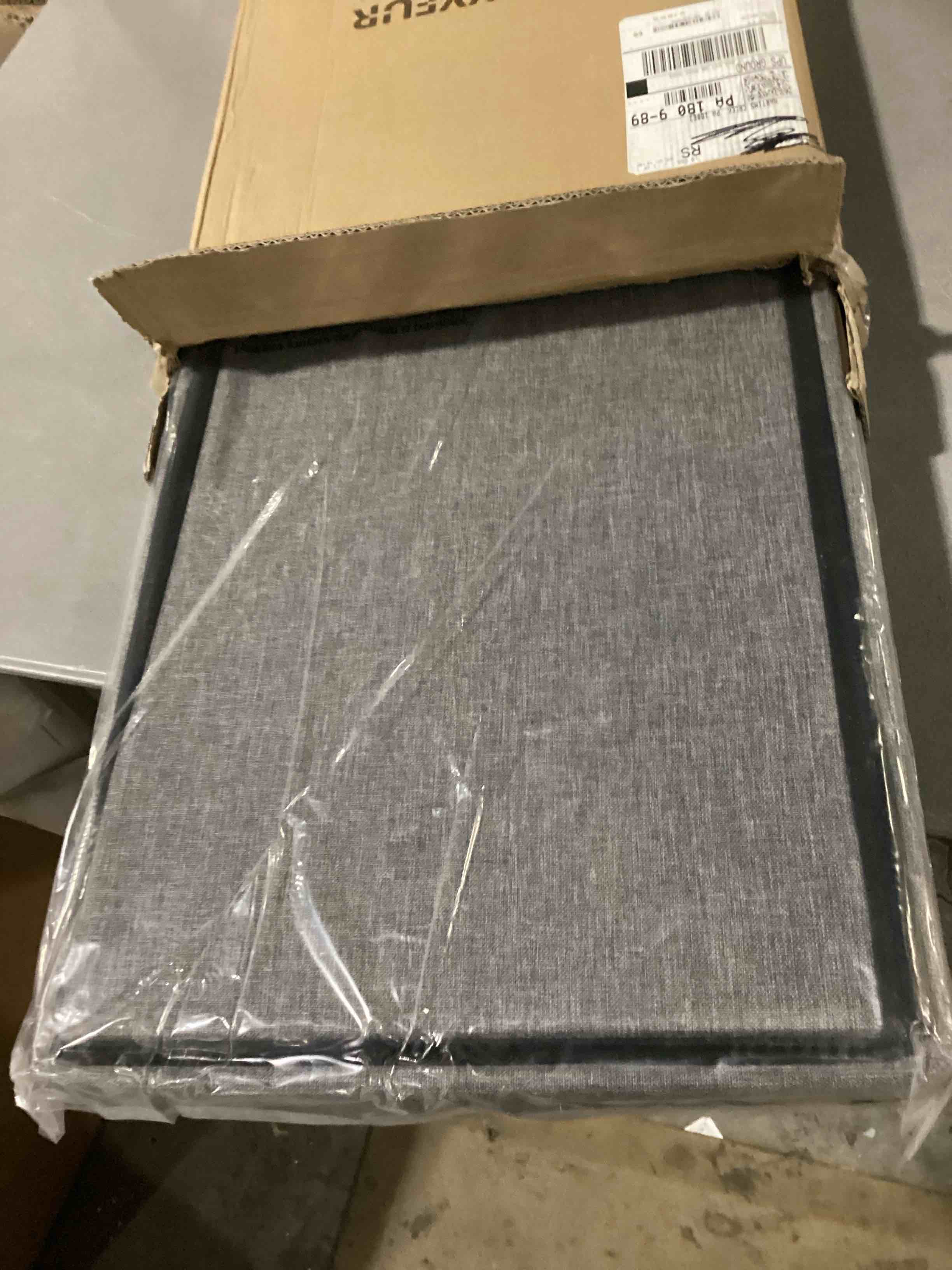 https://s3.amazonaws.com/lotting-images-prod/bidfta/BRN2731881_1746546250483.jpeg