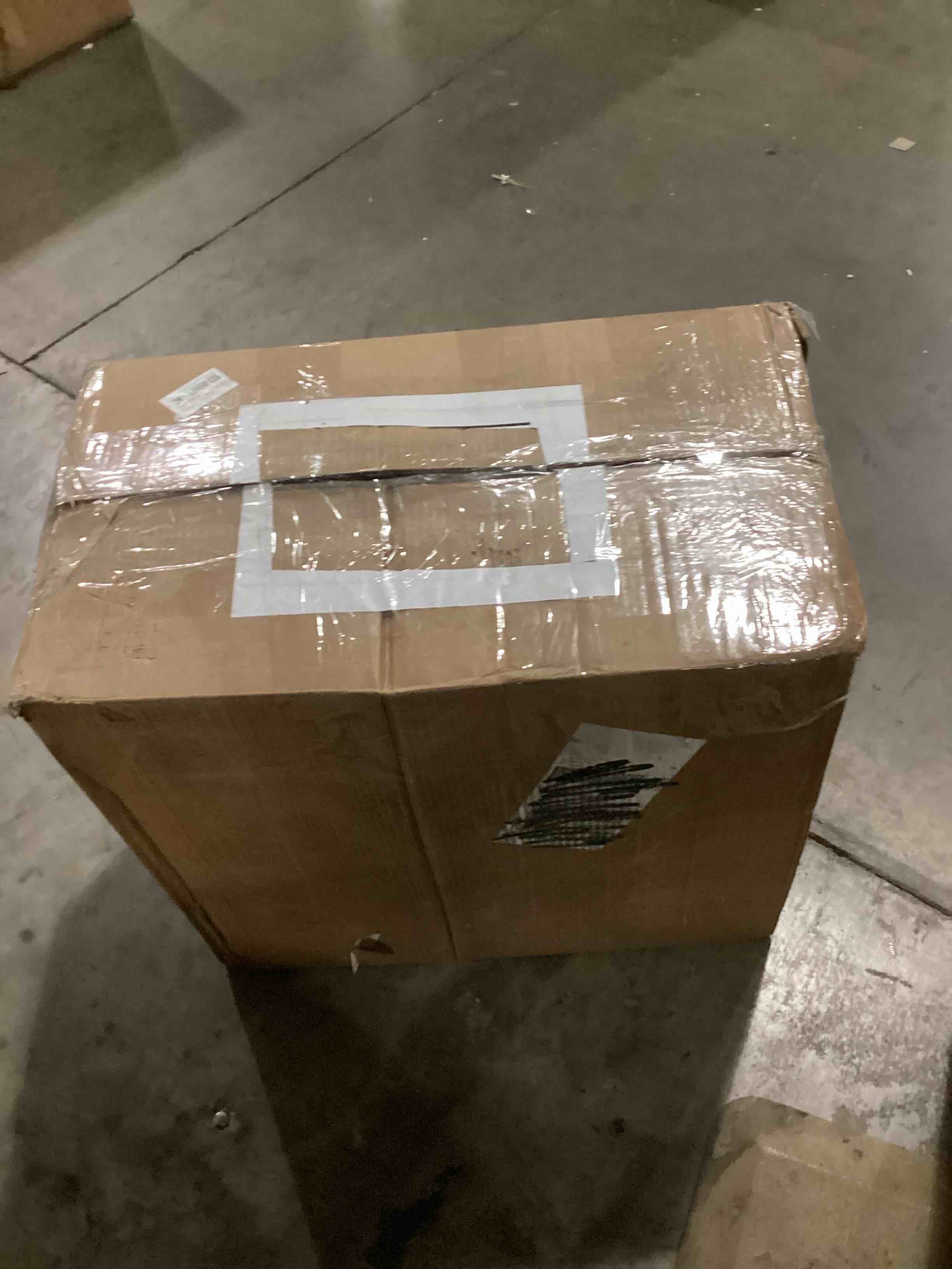 https://s3.amazonaws.com/lotting-images-prod/bidfta/BRN2731931_1746628056741.jpeg