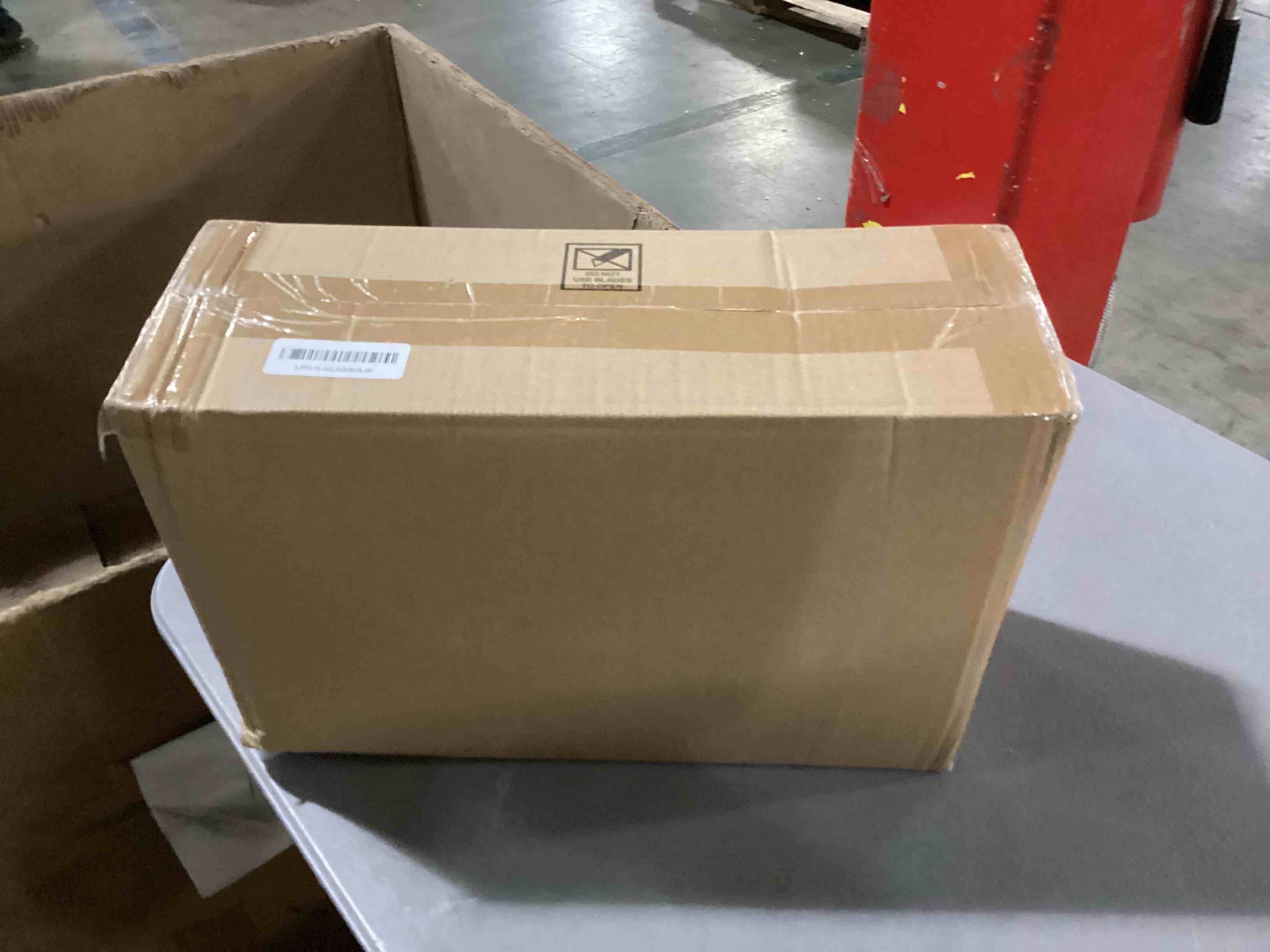 https://s3.amazonaws.com/lotting-images-prod/bidfta/BRN2732382_1747063868104.jpeg