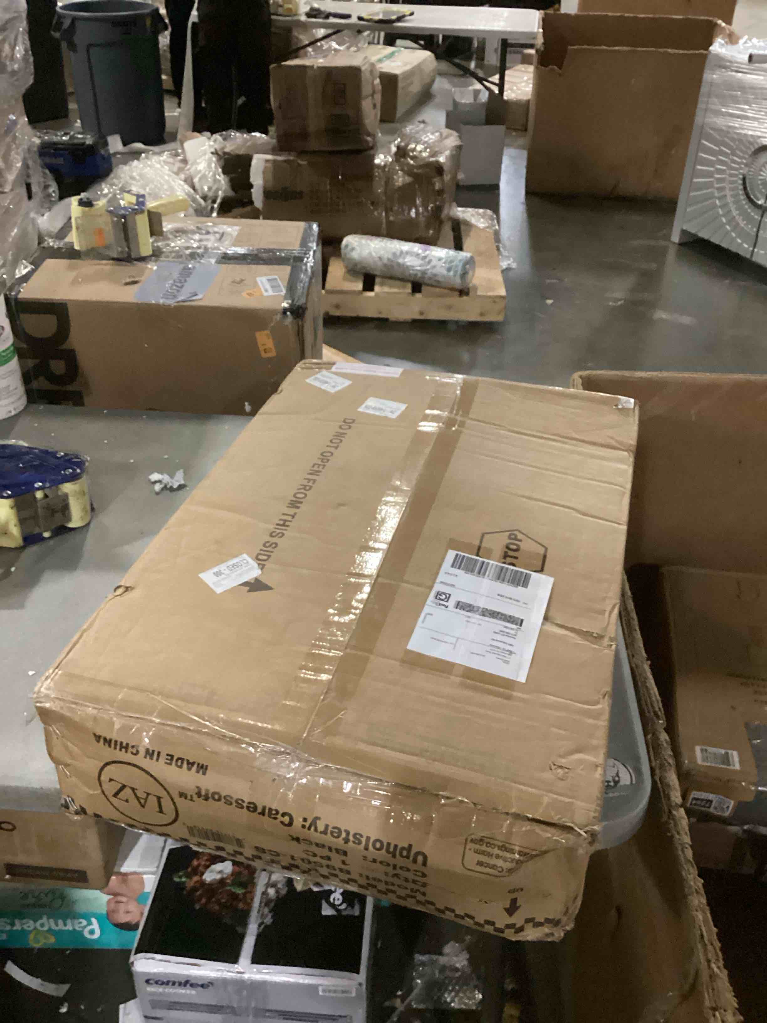 https://s3.amazonaws.com/lotting-images-prod/bidfta/BRN2737255_1749147504620.jpeg