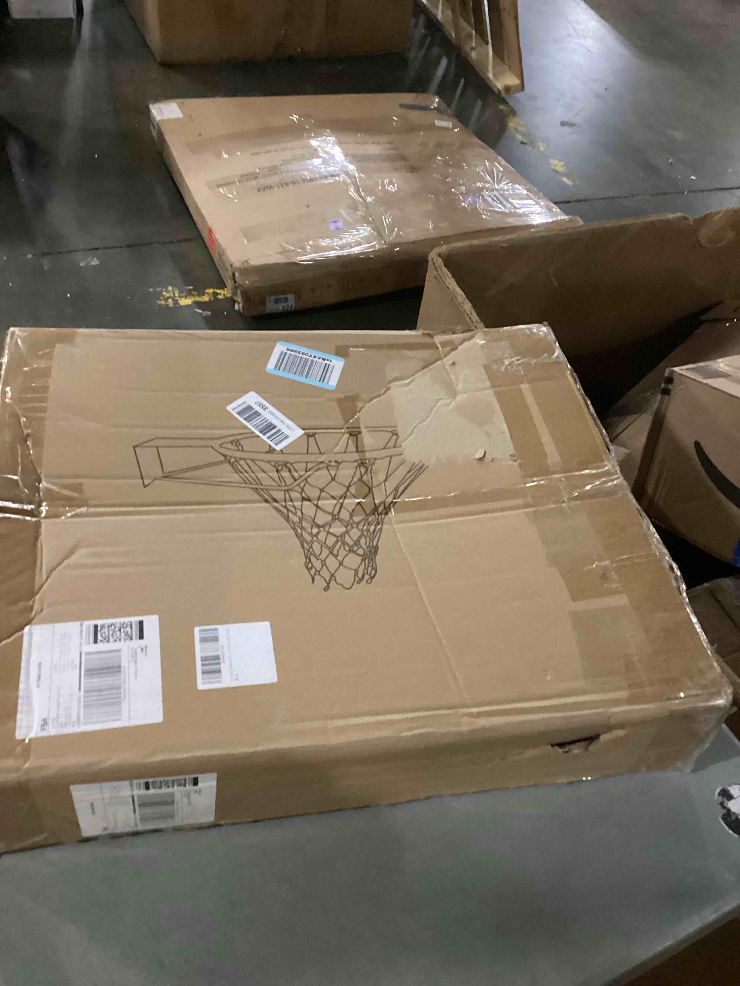 https://s3.amazonaws.com/lotting-images-prod/bidfta/BRN2737910_1749900648039.jpeg