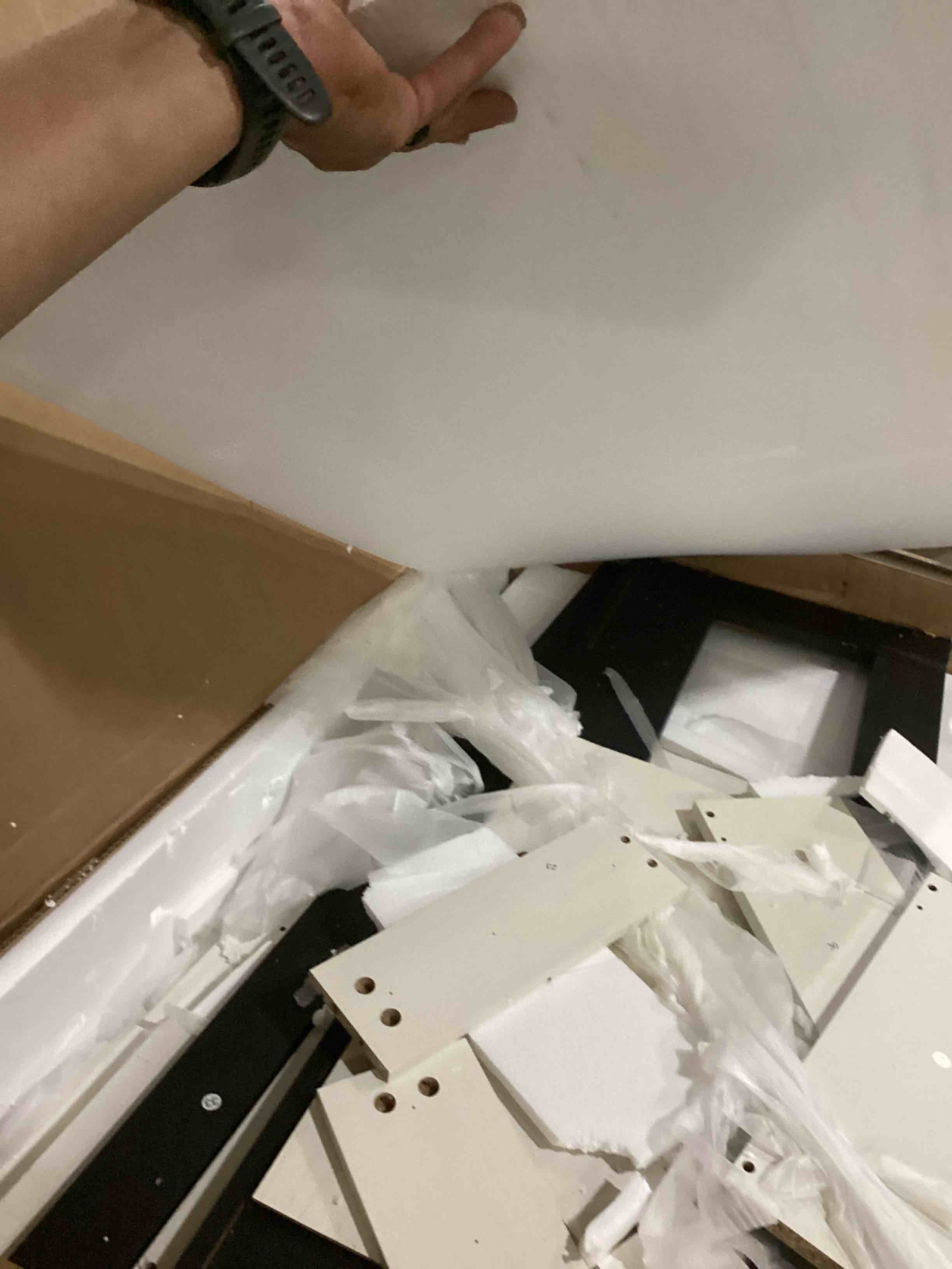 https://s3.amazonaws.com/lotting-images-prod/bidfta/BRN2738010_1749925457906.jpeg