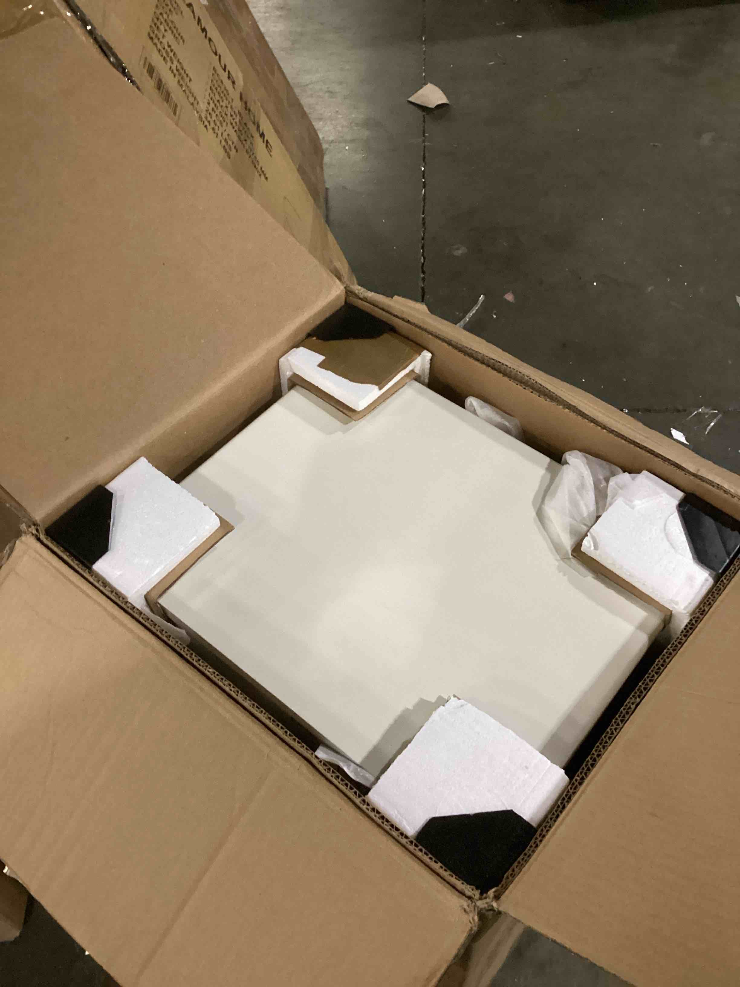 https://s3.amazonaws.com/lotting-images-prod/bidfta/BRN2738250_1750261816243.jpeg