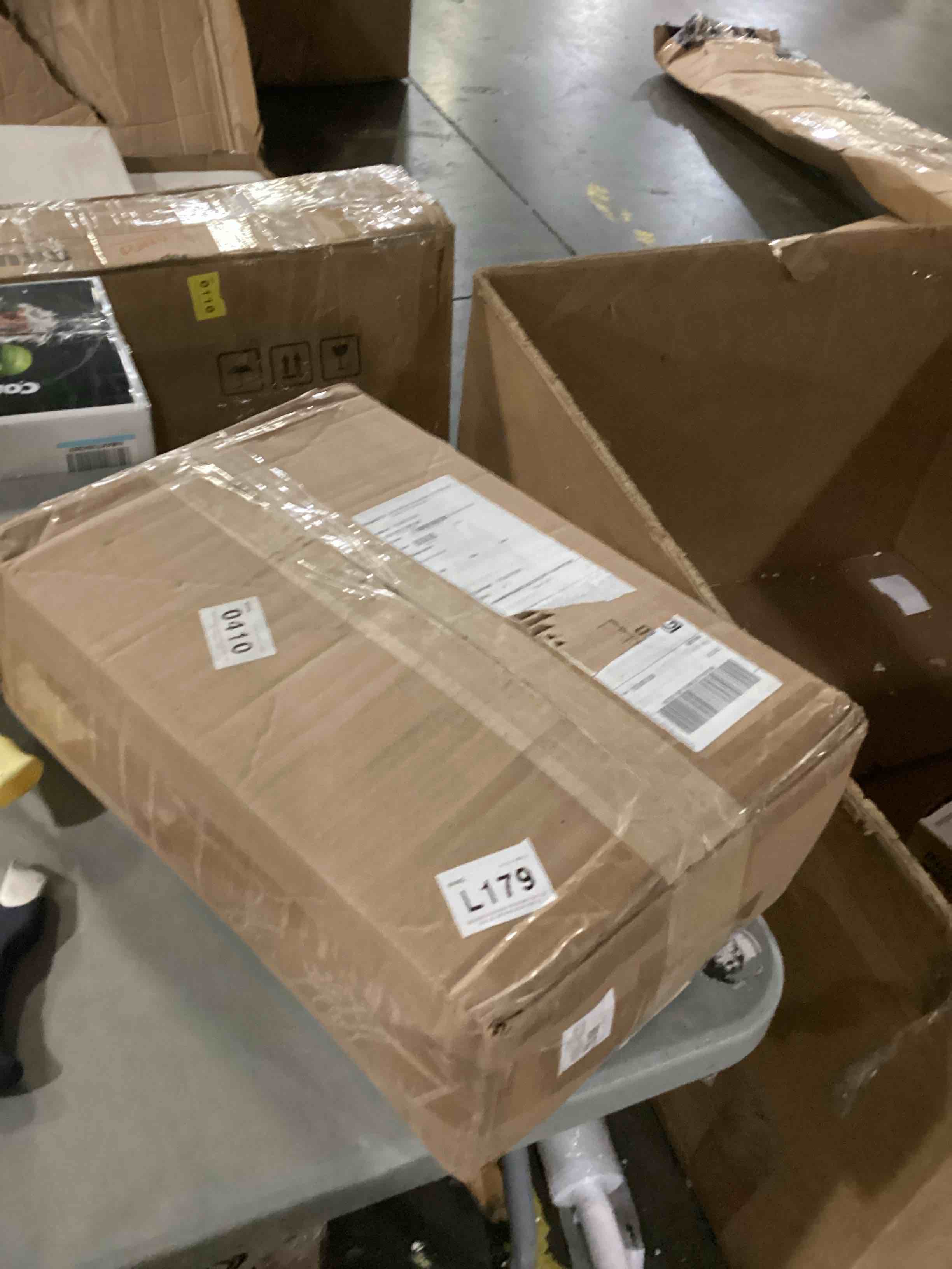 https://s3.amazonaws.com/lotting-images-prod/bidfta/BRN2738332_1750354388094.jpeg