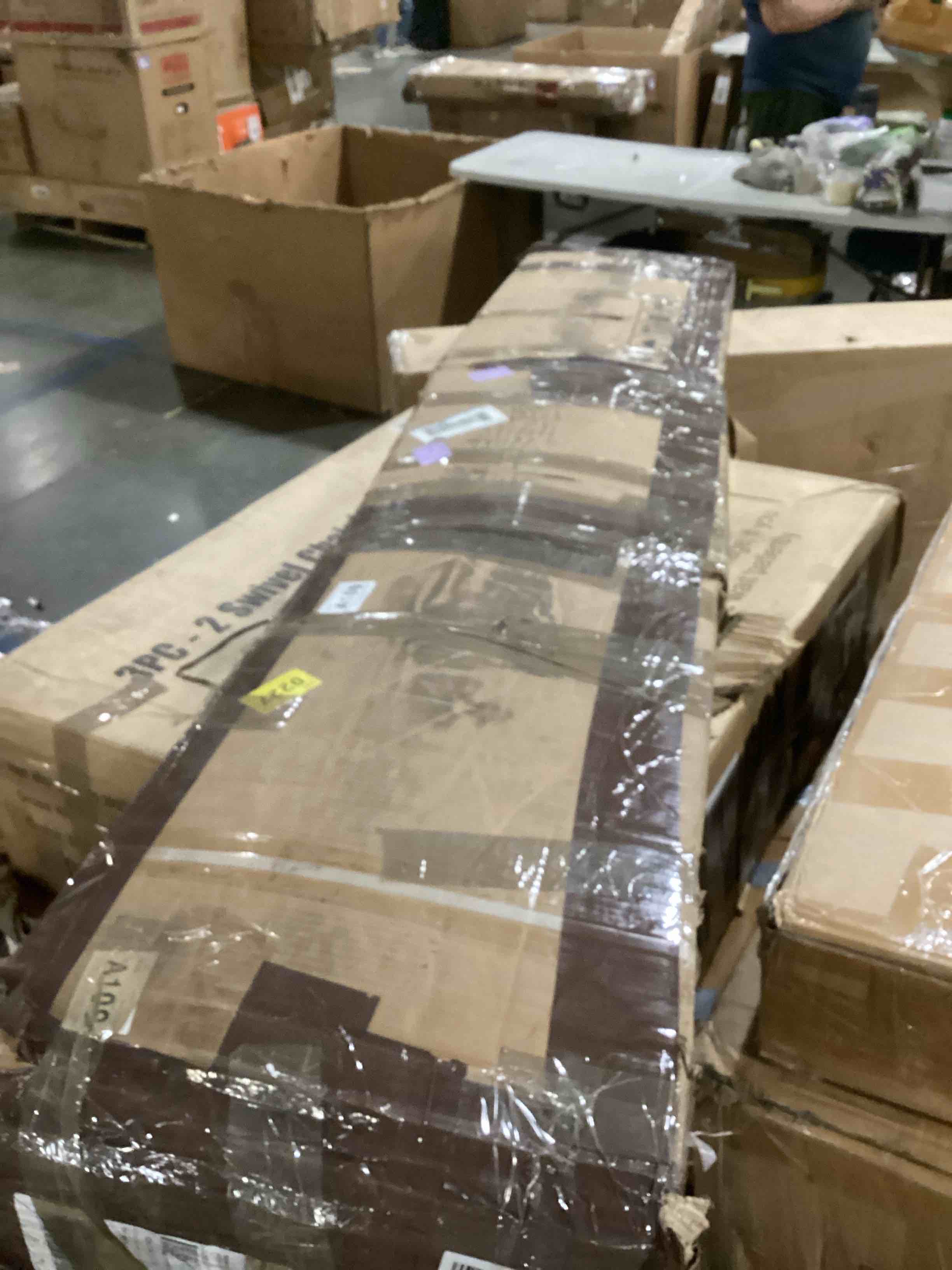 https://s3.amazonaws.com/lotting-images-prod/bidfta/BRN2738340_1750357597496.jpeg
