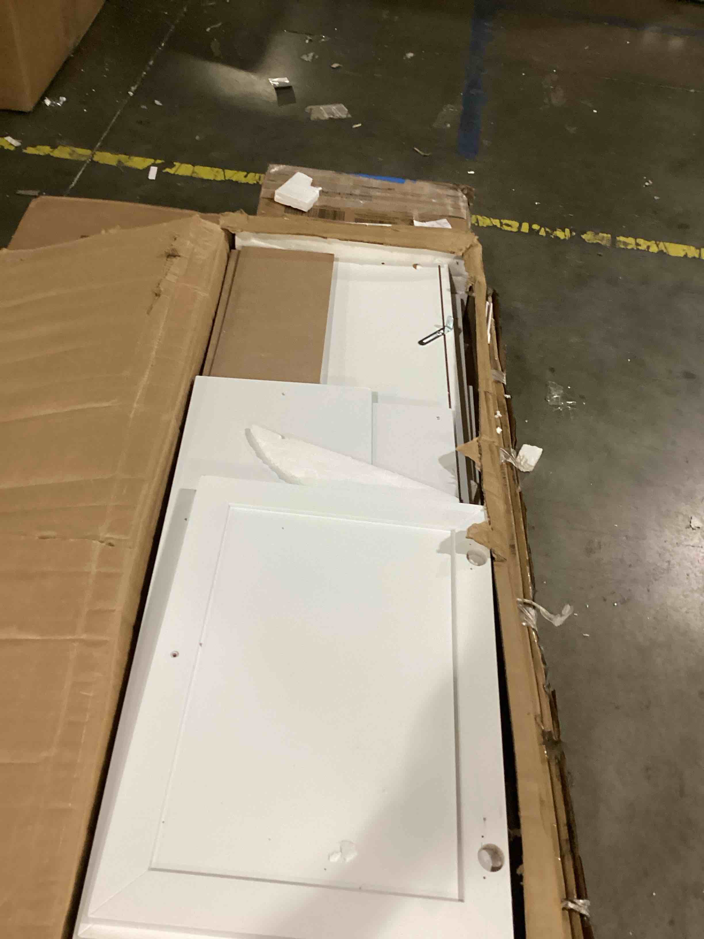 https://s3.amazonaws.com/lotting-images-prod/bidfta/BRN2738552_1750686790875.jpeg